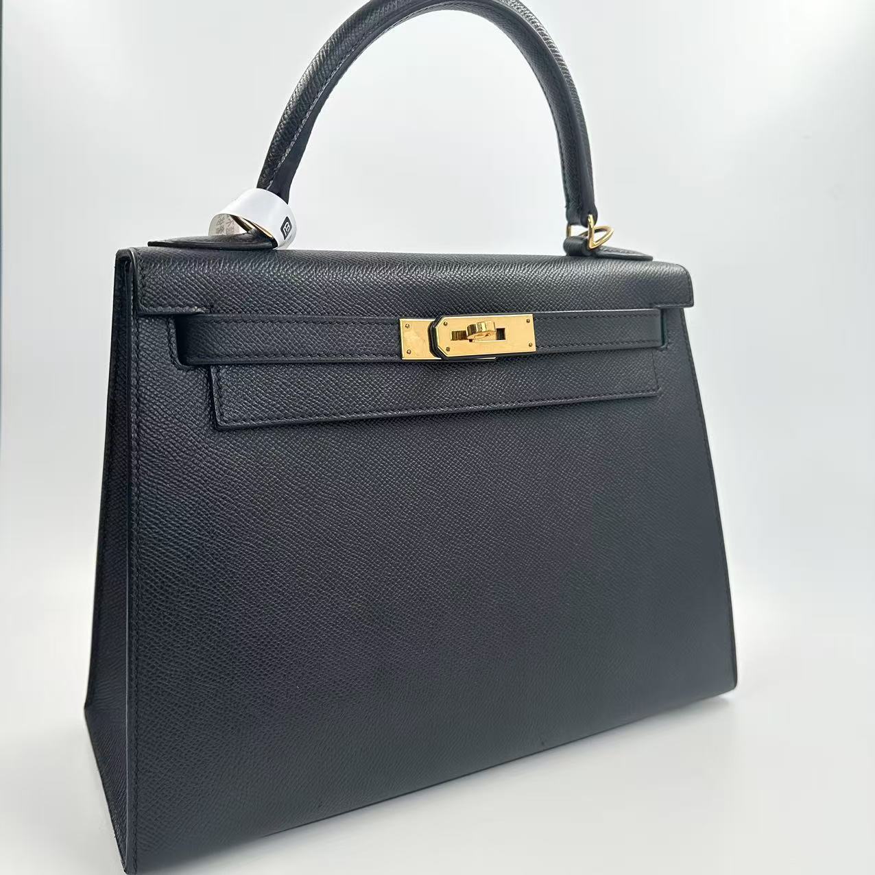 [#422] Pre-owned Hermes Kelly 28 C Stamp(2018) Black Epsom Gold Hardware BJ1101805088