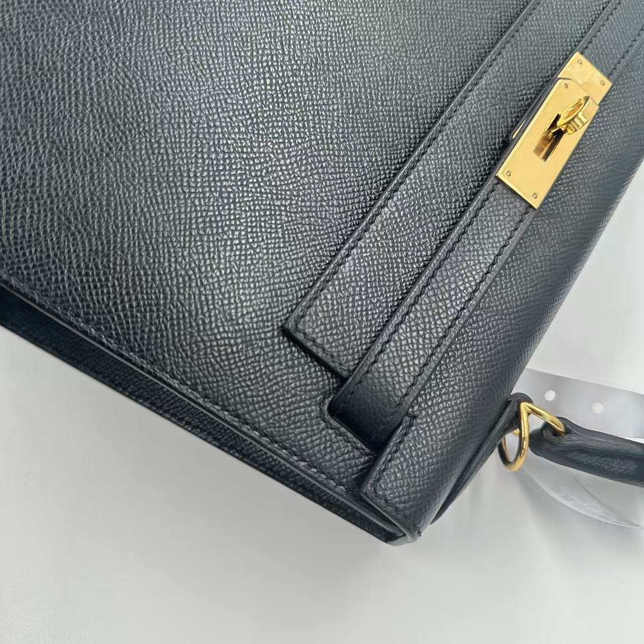 [#422] Pre-owned Hermes Kelly 28 C Stamp(2018) Black Epsom Gold Hardware BJ1101805088