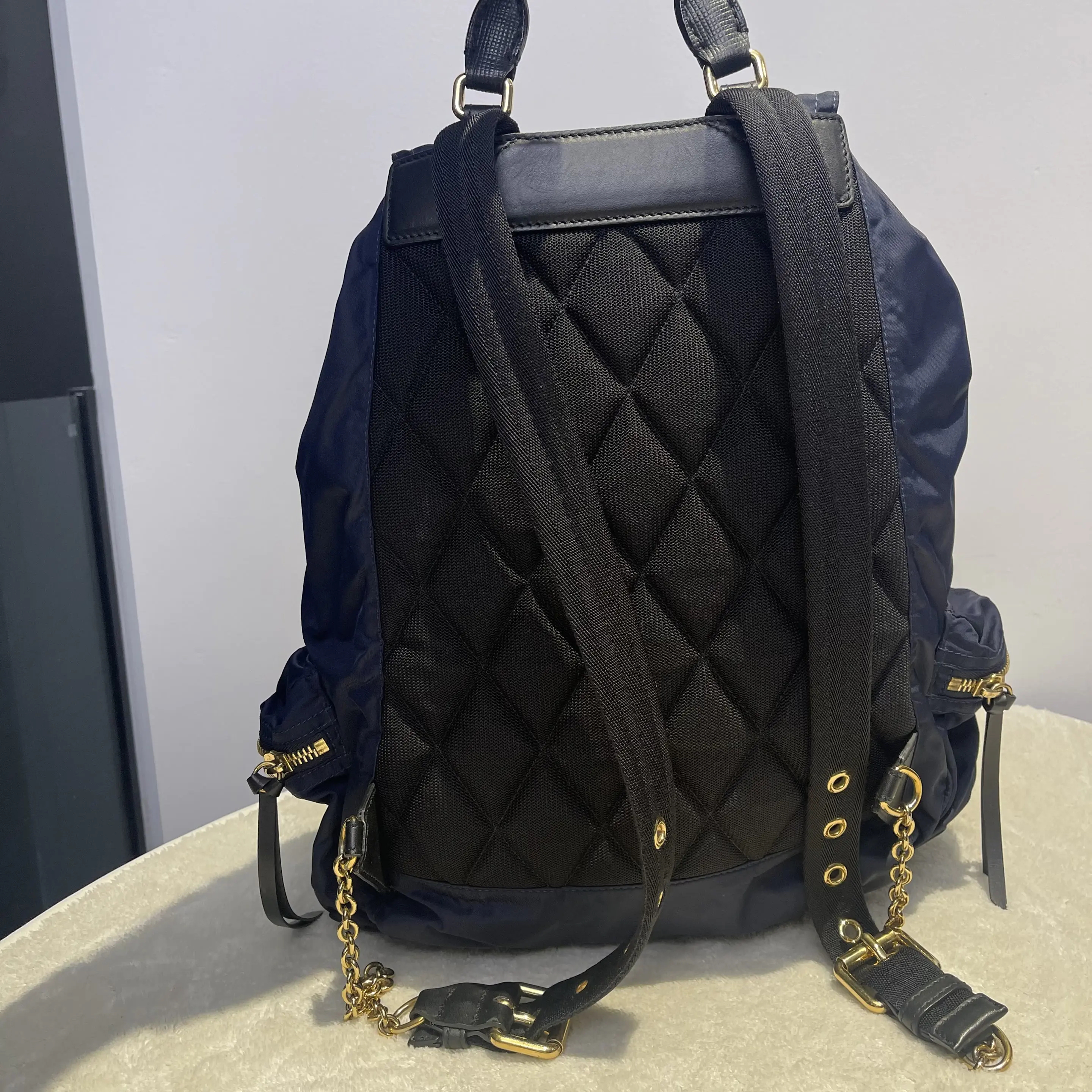 【#449】Pre-owned BURBERRY The Rucksack Large Size Nylon Backpacks BJ1109904028 