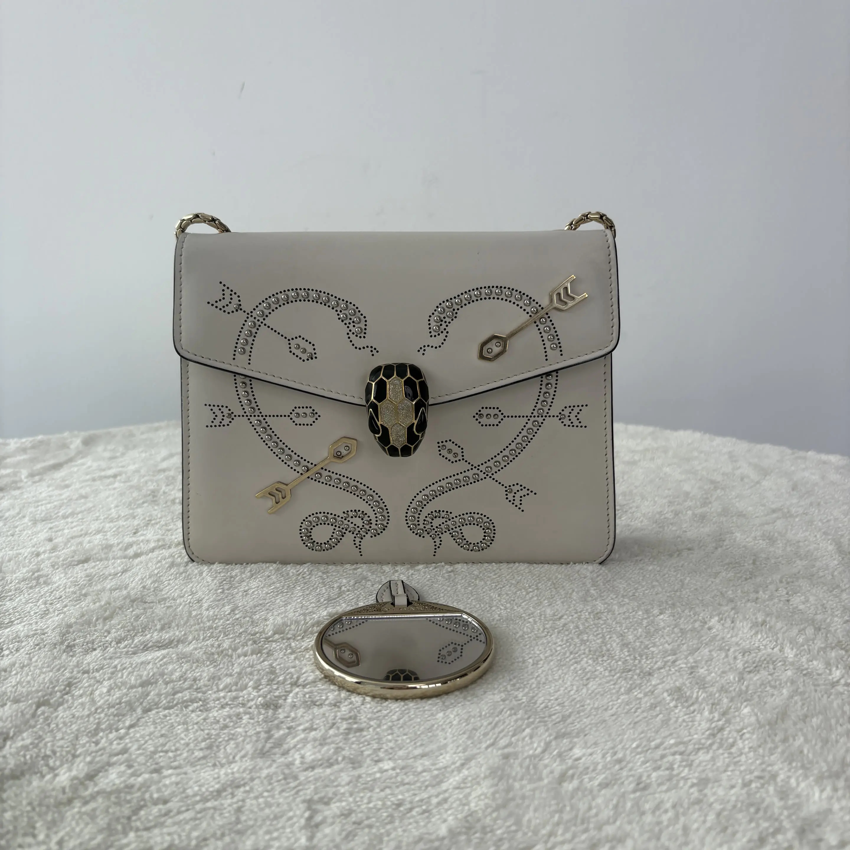 【#456】Pre-owned Bvlgari Serpenti Forever lvory Embroidery Arrow Flap Bag Calfskin Shoulder Bags BJ1101704035