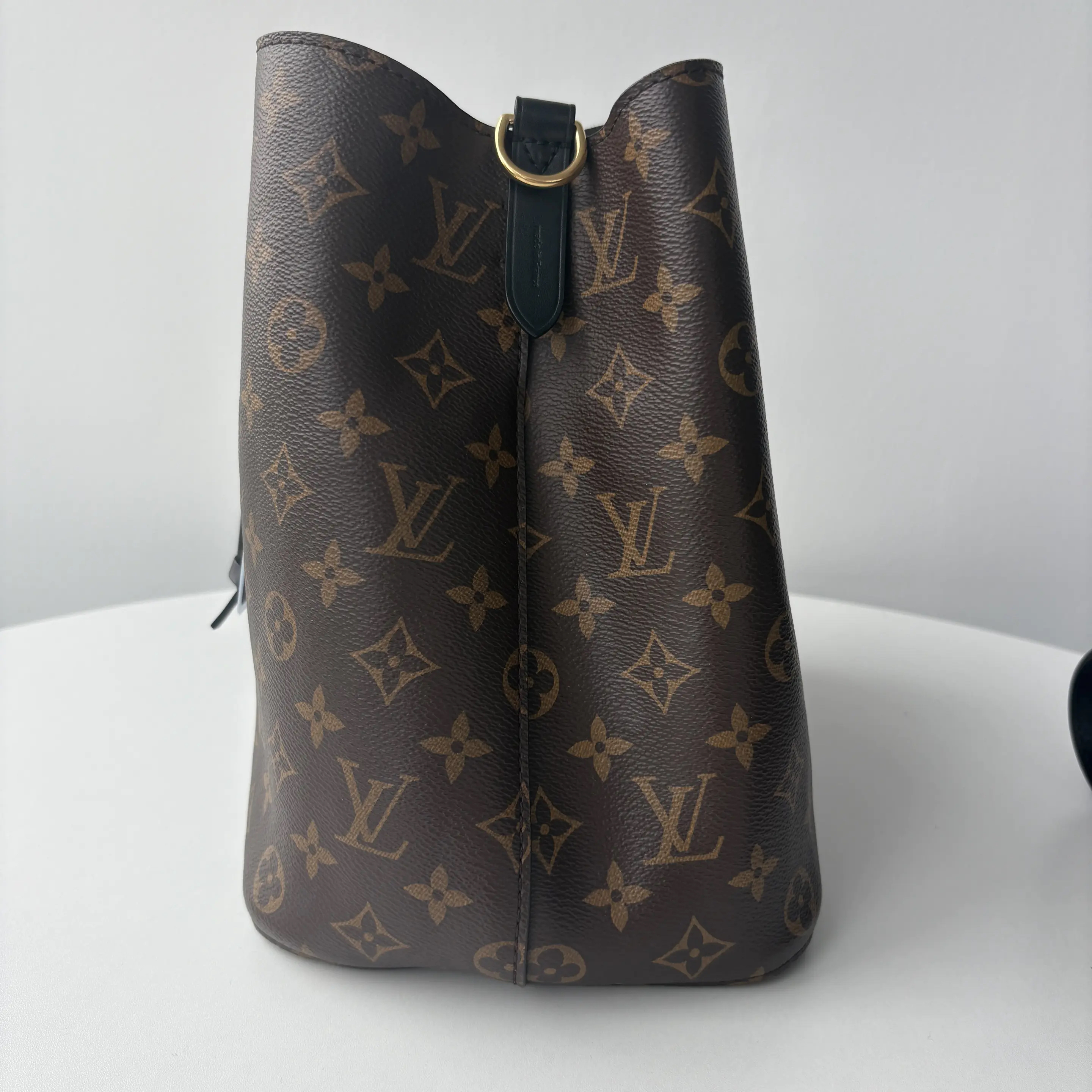 【#515】Pre-owned Louis Vuitton Neonoe Black Canvas Shoulder Bags BJ110MC04075 