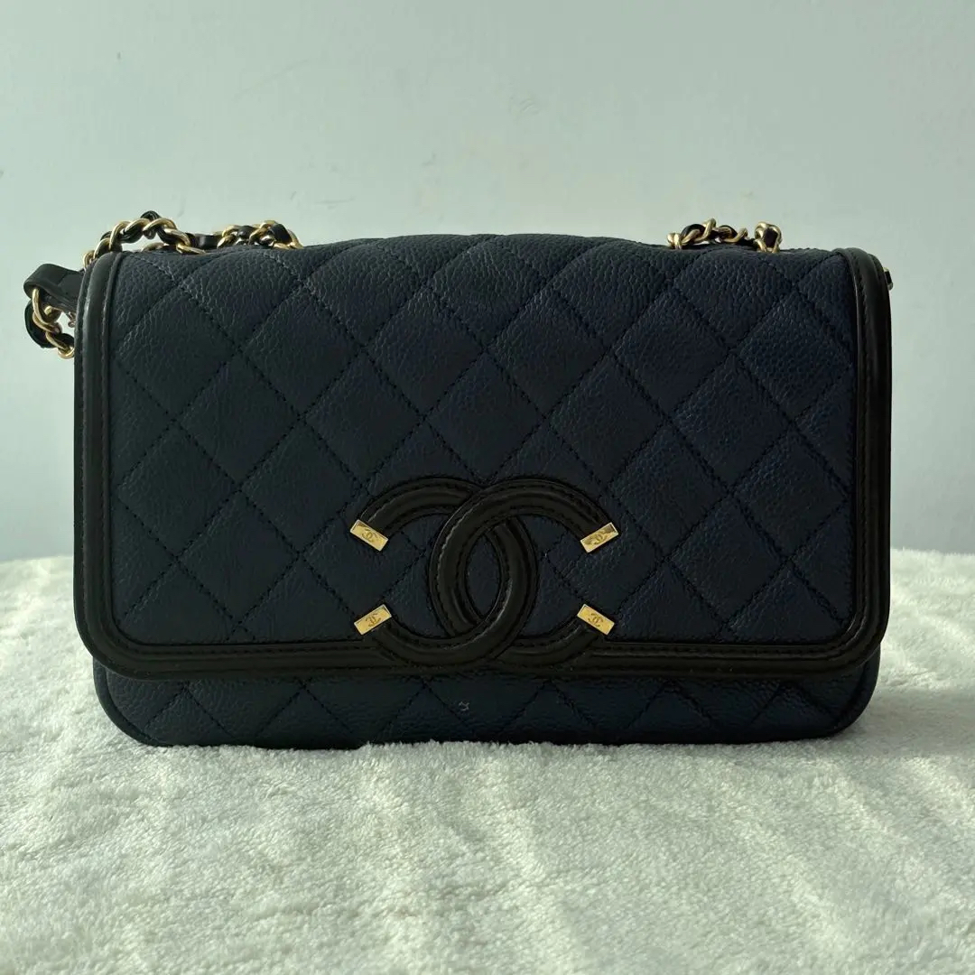 【#545】Pre-owned CHANEL Classic Flap Filigree Medium Size Caviar Calfskin Shoulder Bag BJ11017&18050136 
