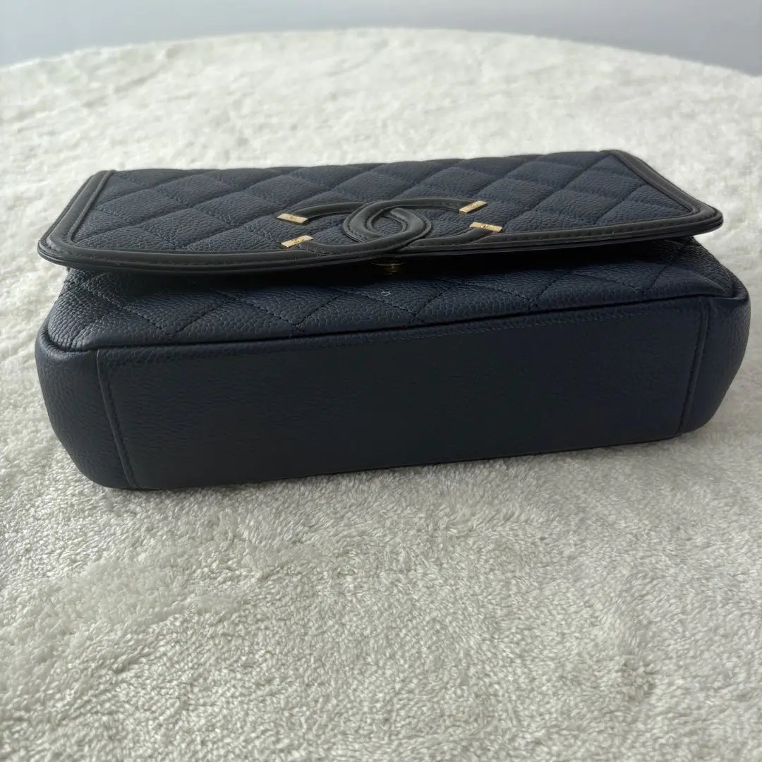 【#545】Pre-owned CHANEL Classic Flap Filigree Medium Size Caviar Calfskin Shoulder Bag BJ11017&18050136 