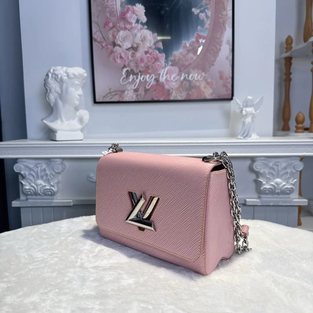 【#582】Pre-owned Louis Vuitton Twist Pink Calfskin Shoulder Bag BJ110180407