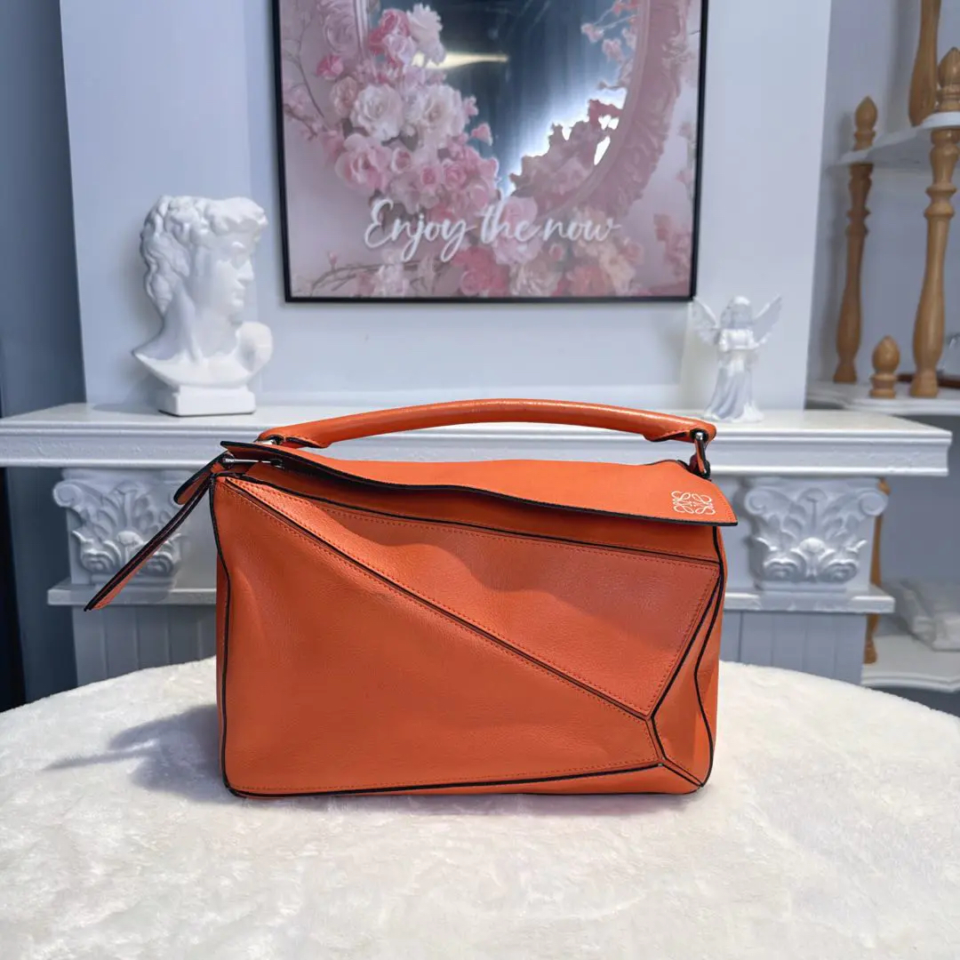 【#499】Pre-owned Loewe Puzzle Medium Size Orange Calfskin Tote Bags BJ1109904065 