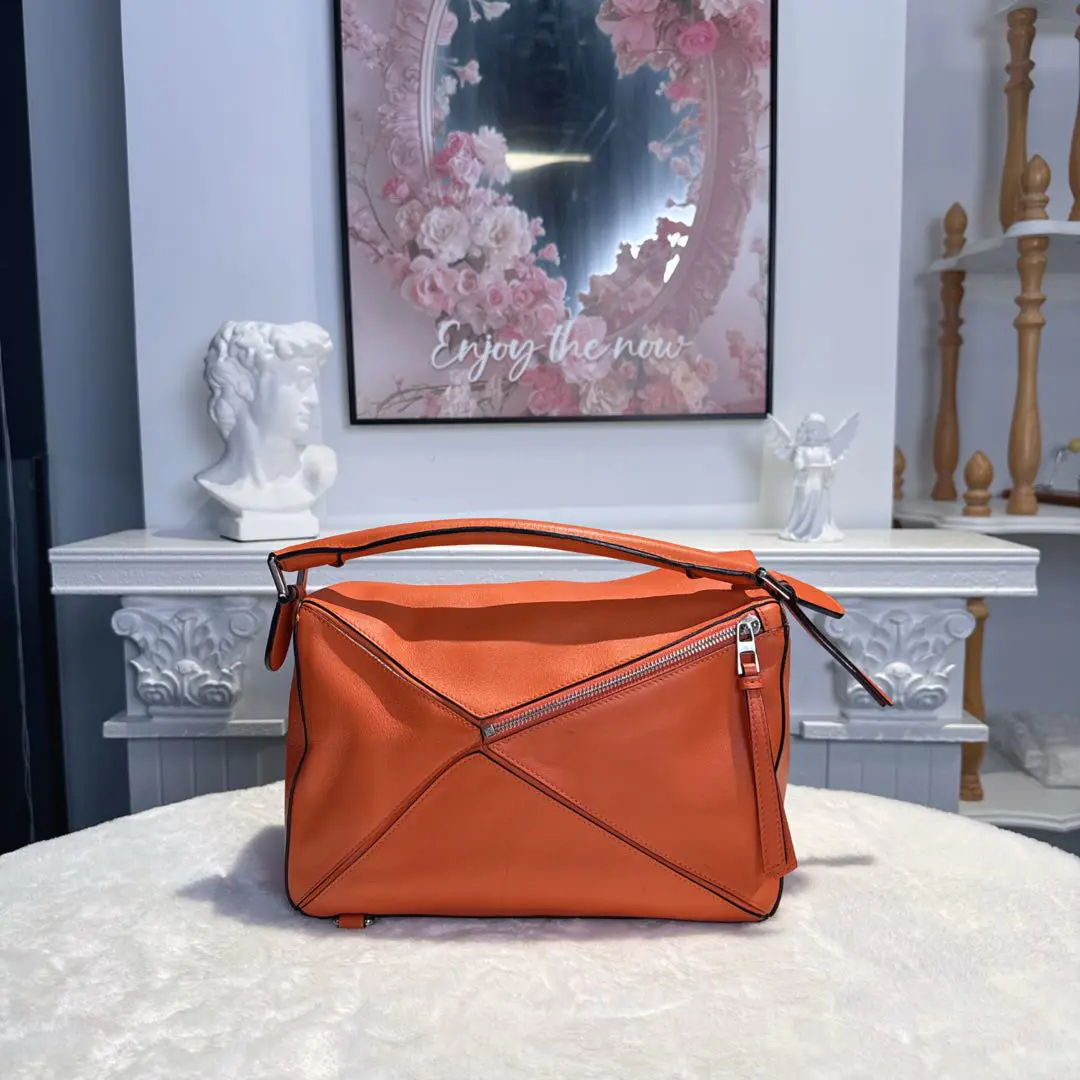 【#499】Pre-owned Loewe Puzzle Medium Size Orange Calfskin Tote Bags BJ1109904065 