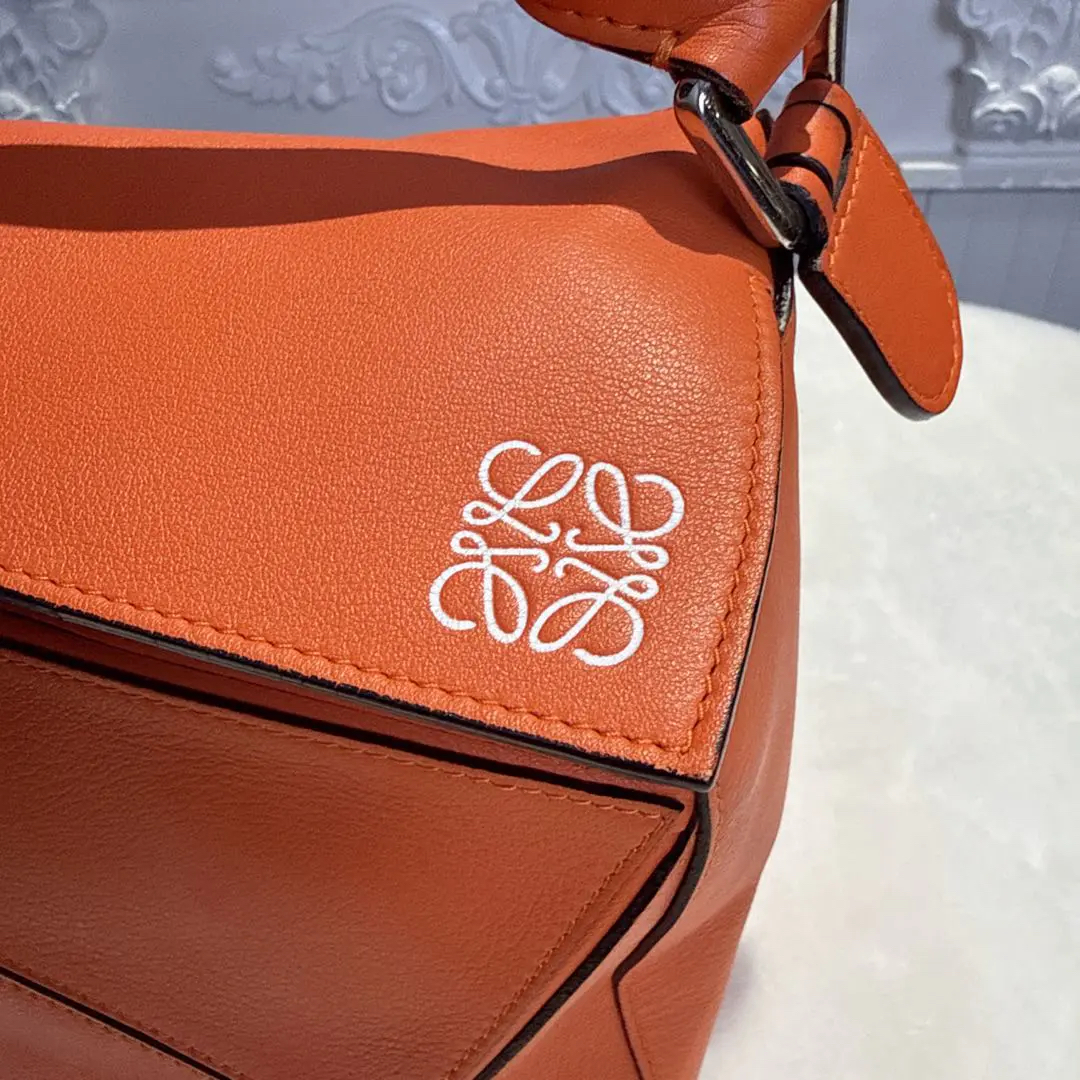 【#499】Pre-owned Loewe Puzzle Medium Size Orange Calfskin Tote Bags BJ1109904065 