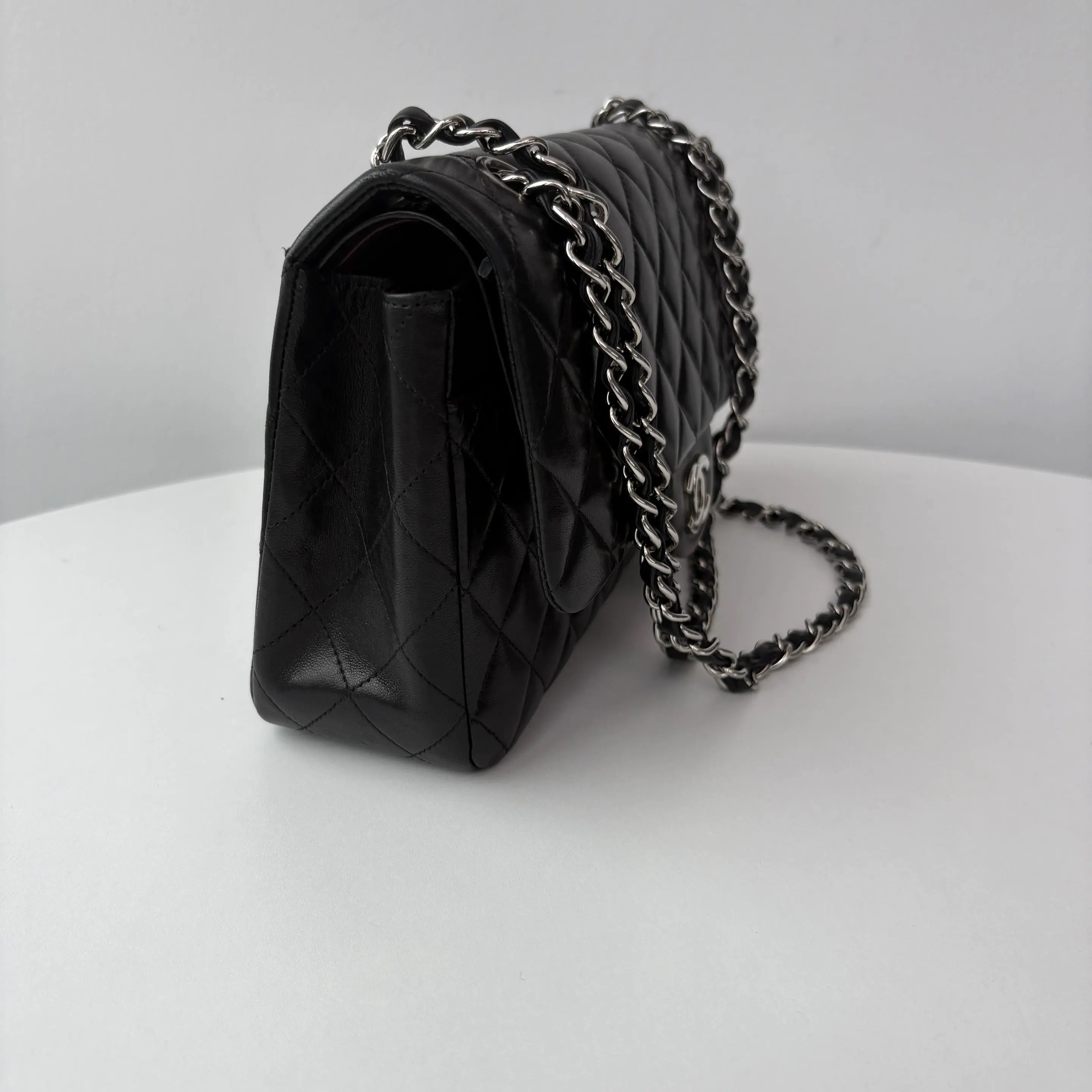 【437】Pre-owned Chanel BJ11008050245 Classic Flap Black Double Flap Lambskin Shoulder Bag 