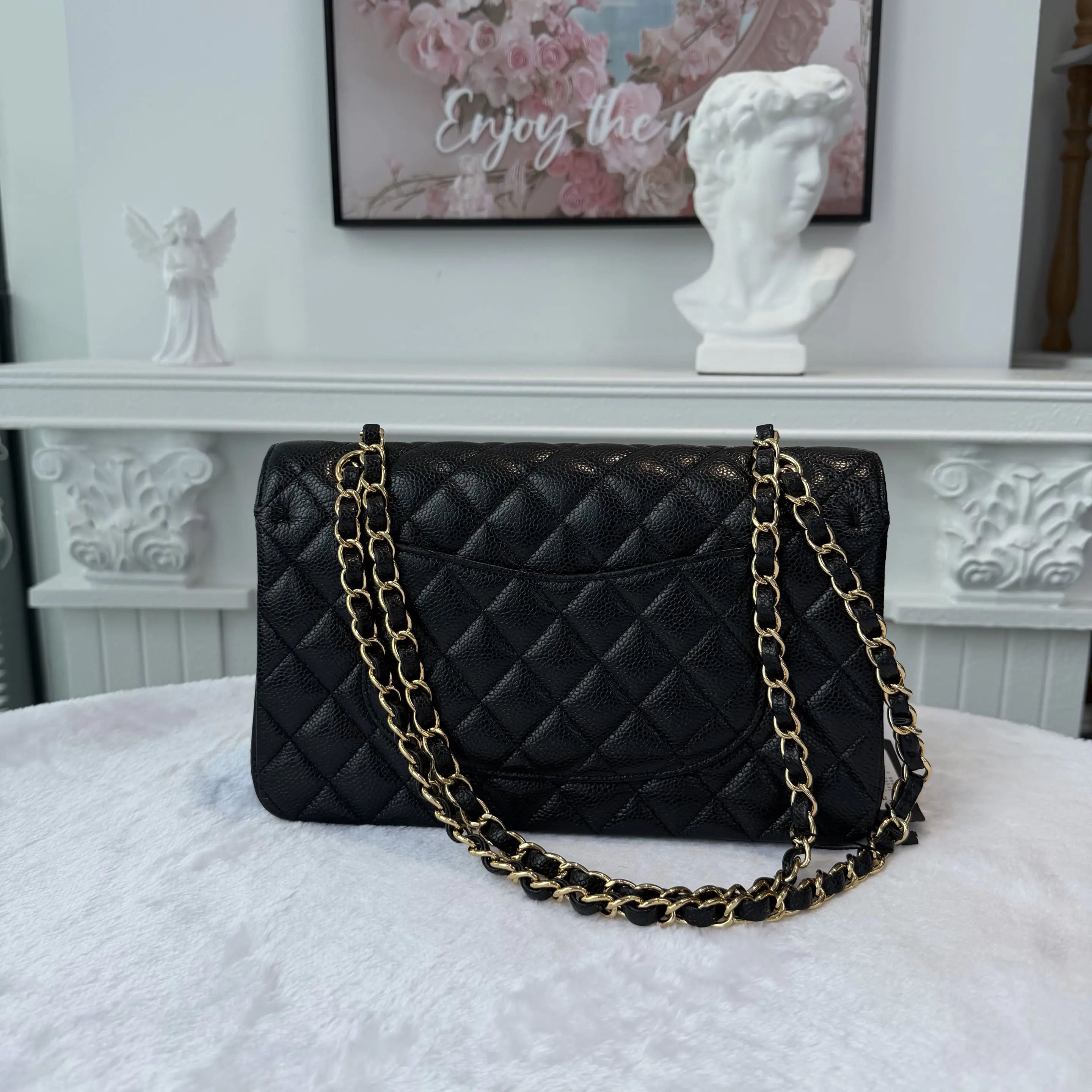 【#584】Pre-owned Chanel Classic Flap Black Caviar Calfskin Shoulder Bag BJ1109905041