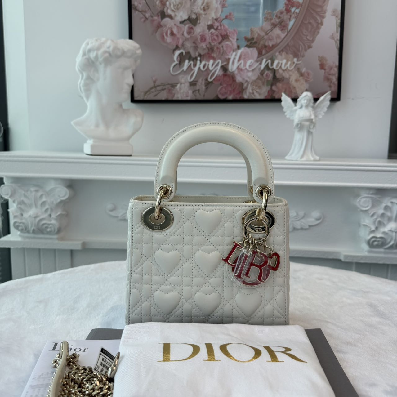 【#730】Pre-owned Dior Lady Dior White Mini Size Lambskin Shoulder Bag BJ11099040155
