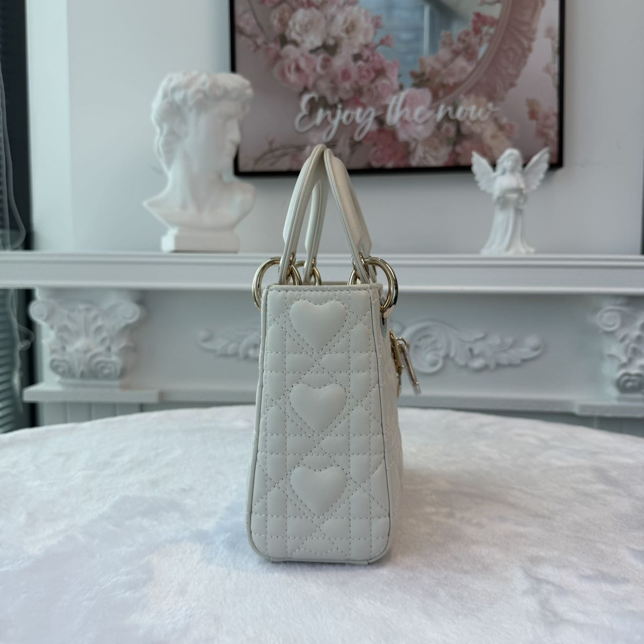 【#735】Pre-owned Dior Lady Dior White Mini Size Lambskin Shoulder Bag BJ11099040155【Installment 3/4 #3 699$/2799$】
