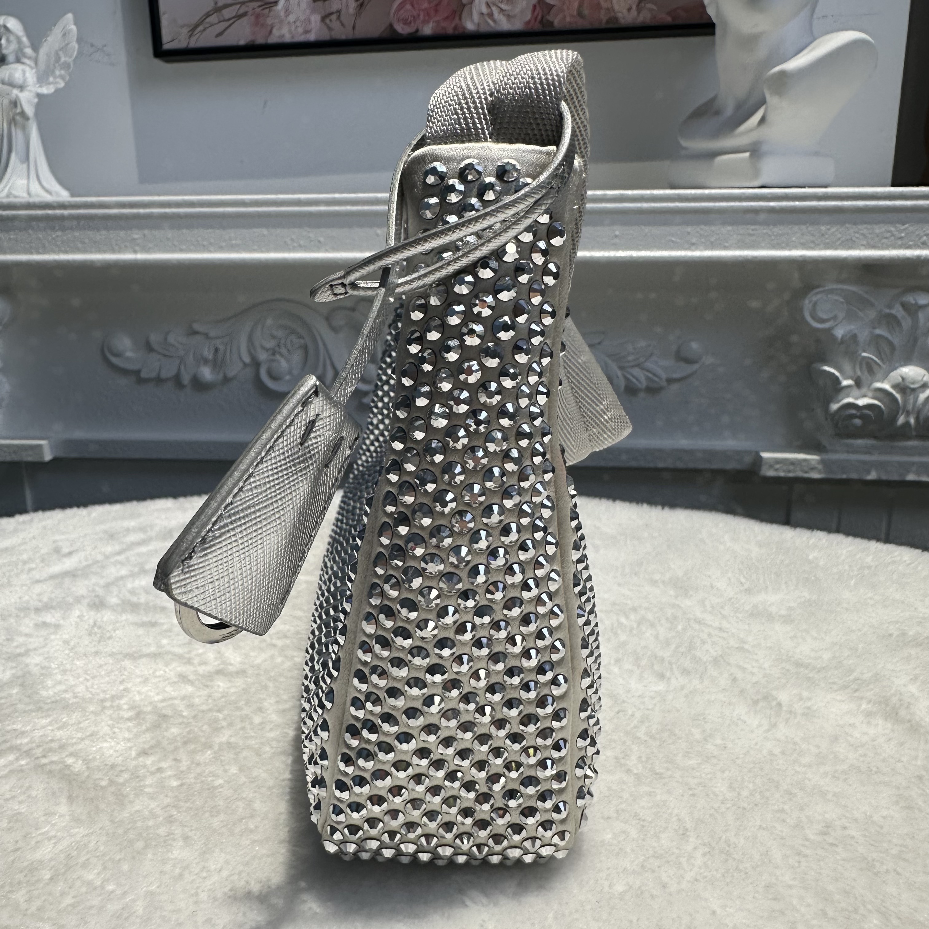 【#789】Pre-owned Prada Hobo Silver Mini Crossbody Bag BJ1109904058