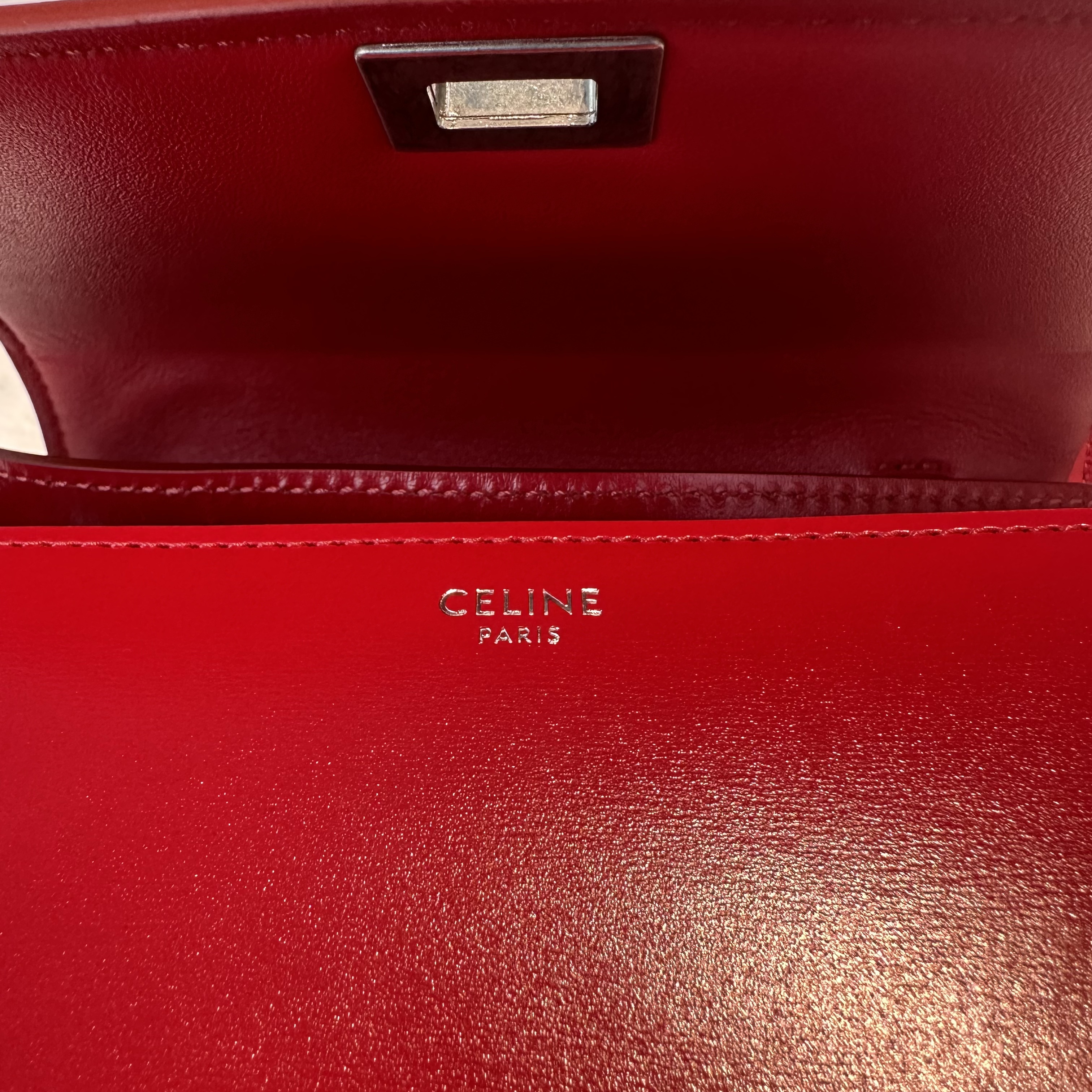 【#768】Pre-owned Celine Box Red Calfskin Shoulder Bag BJ1109904048