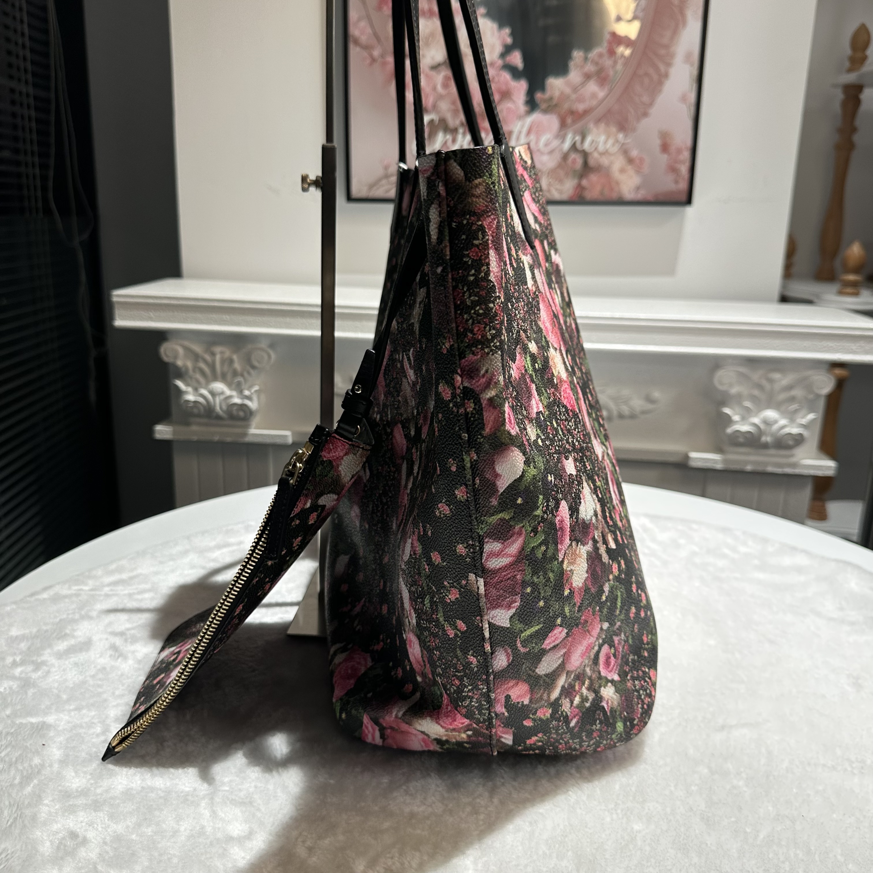 【#792】Pre-owned Givenchy Gusset Set Dark Floral Tote Bag BJ1109904022