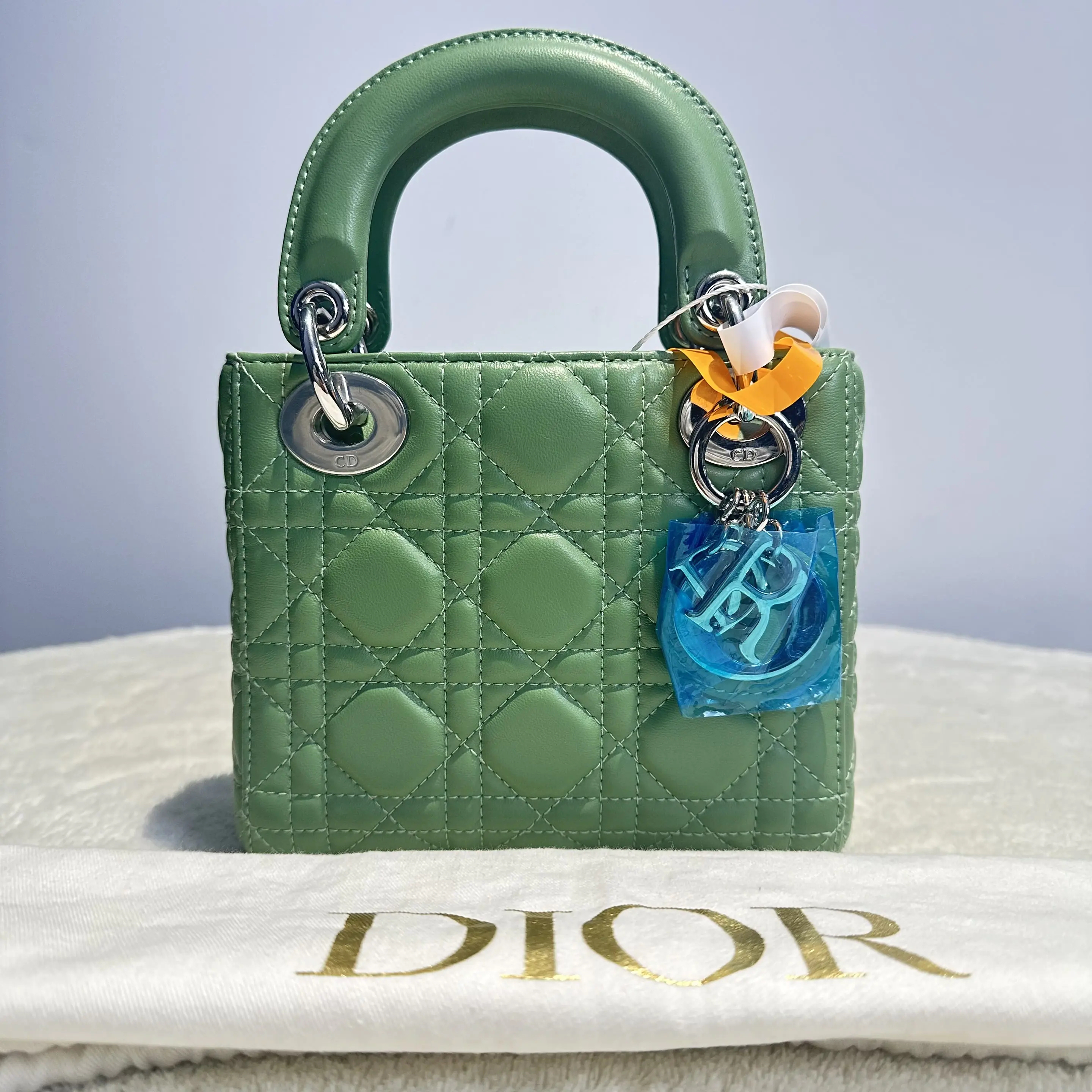 【#551】Pre-owned DIOR Lady Dior Mini Green lambskin Shoulder Bag  BJ11019050135