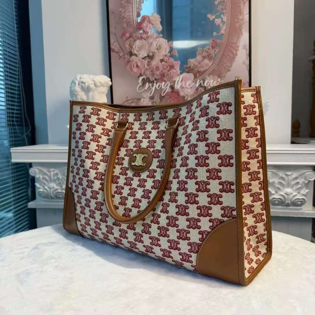 【#759】Pre-owned Celine Cabas Tote Triomephy Monogram Canvas BJ1109904060