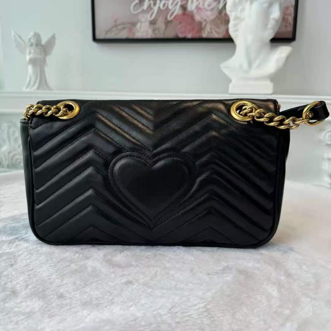 【#493】Pre-owned Gucci Marmont 26 Medium Size Calfskin Shoulder Bags BJ1101504060