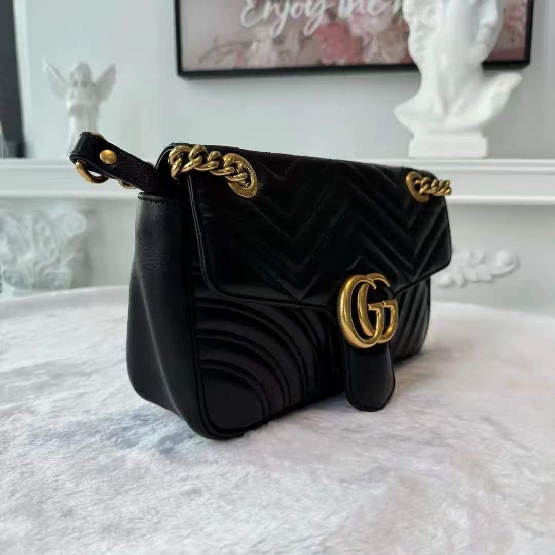 【#493】Pre-owned Gucci Marmont 26 Medium Size Calfskin Shoulder Bags BJ1101504060