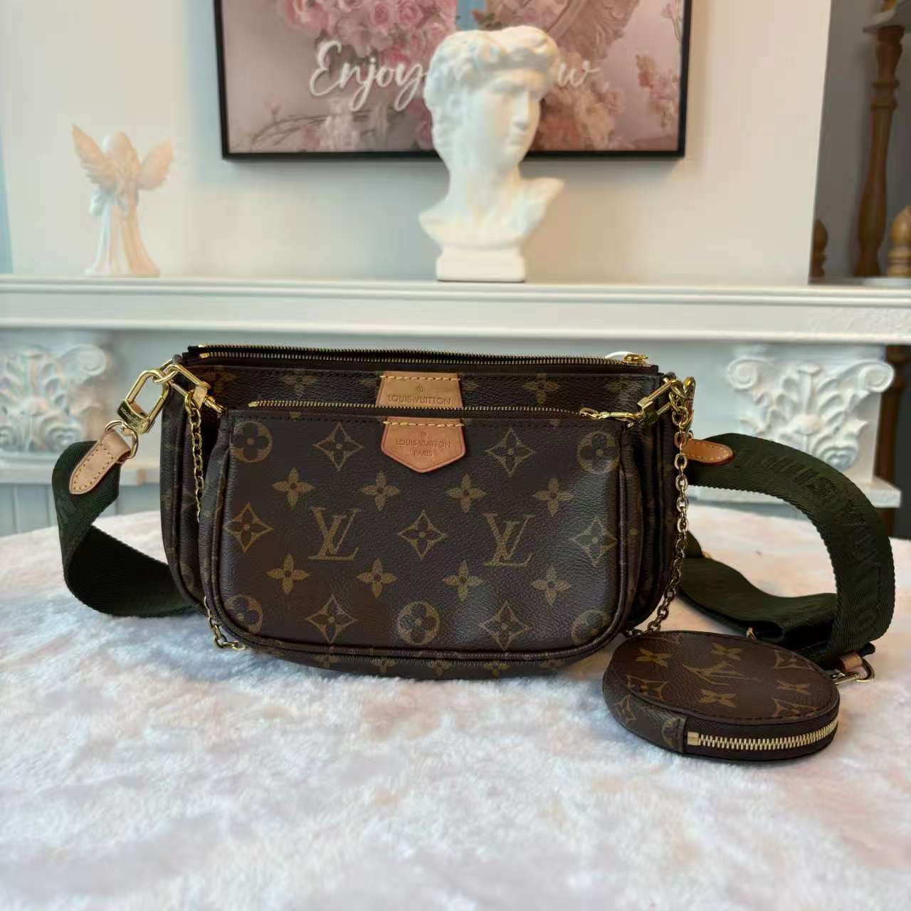 【#723】Pre-owned Louis Vuitton Multi Pochette Accessories  Monogram Greenstrap Calfskin Shoulder Bag BJ110MC04085