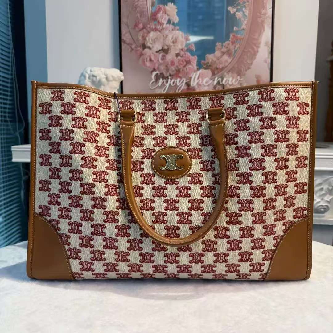 【#759】Pre-owned Celine Cabas Tote Triomephy Monogram Canvas BJ1109904060