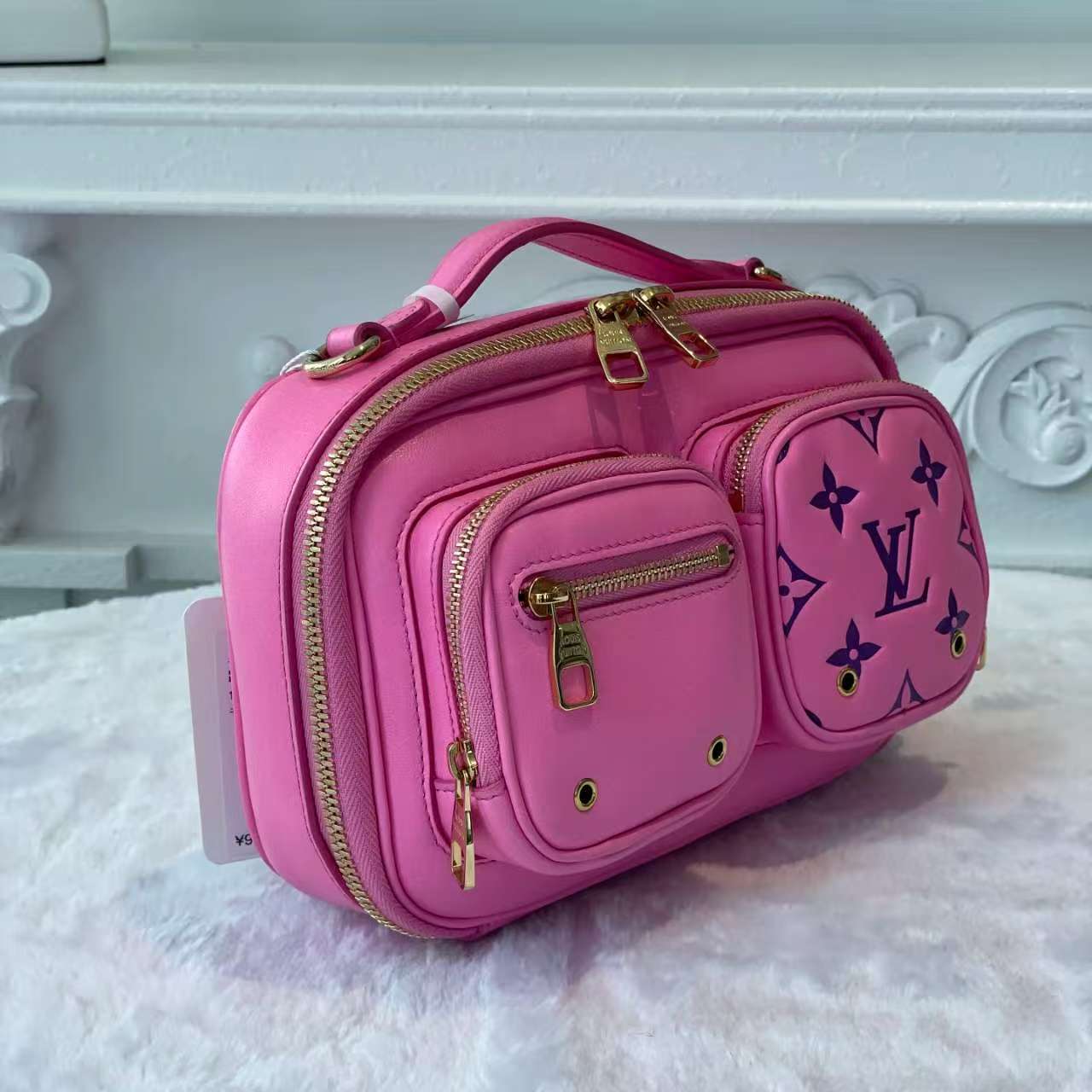 【#813】Pre-owned Louis Vuitton Canvas Crossbody Bags BJ11021L04095 Utility Pink