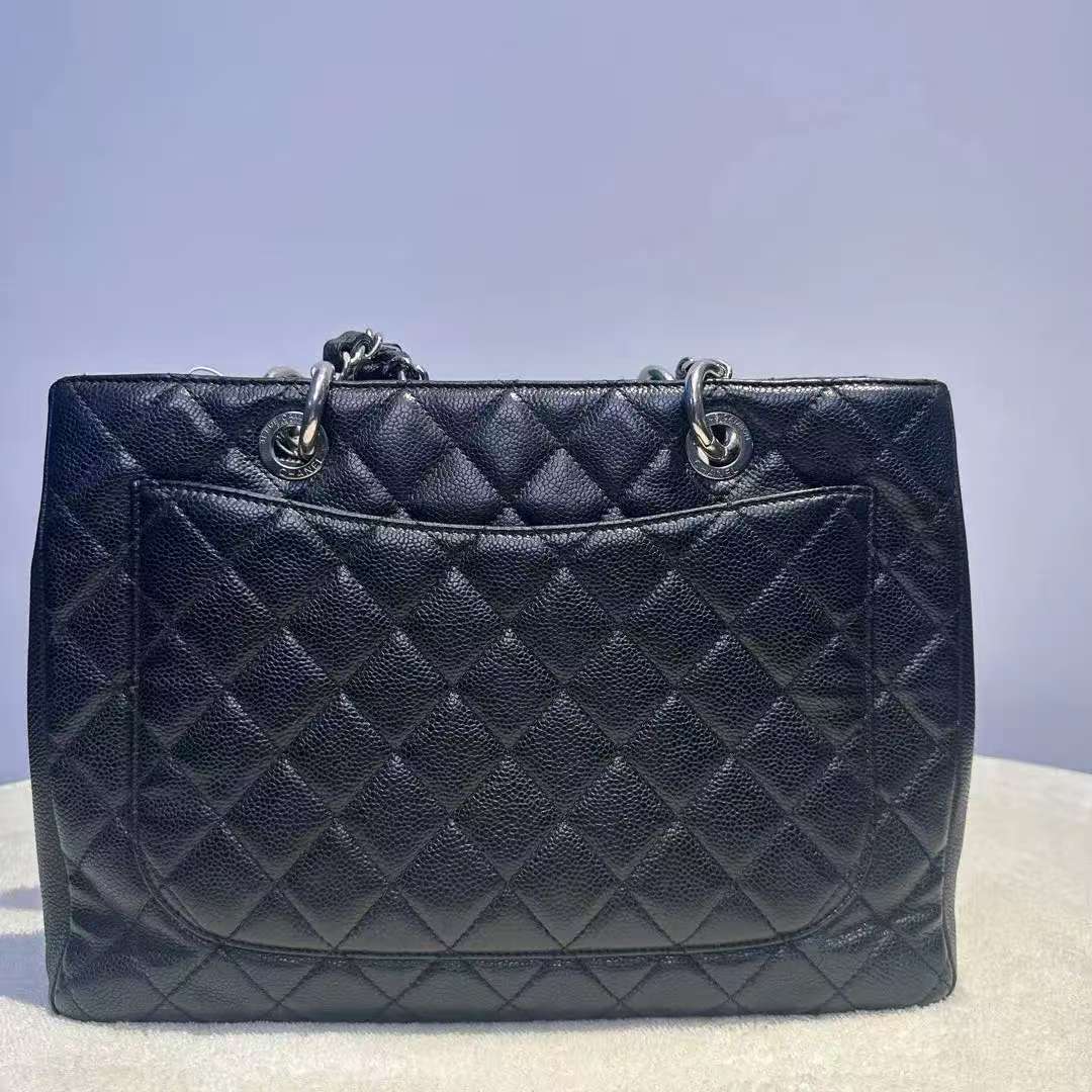 【#553】Pre-owned CHANEL Grand Shopping Tote Calfskin Black Tote  BJ11011050145