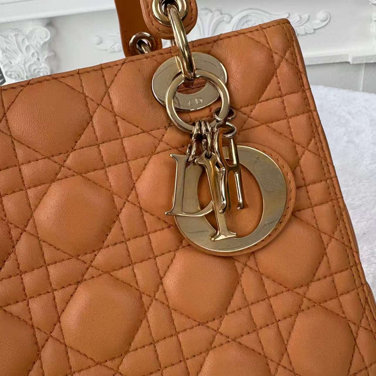 【#750】Pre-owend Dior Lady Dior Medium Yellow Lambskin Shoulder Bag BJ11012040135