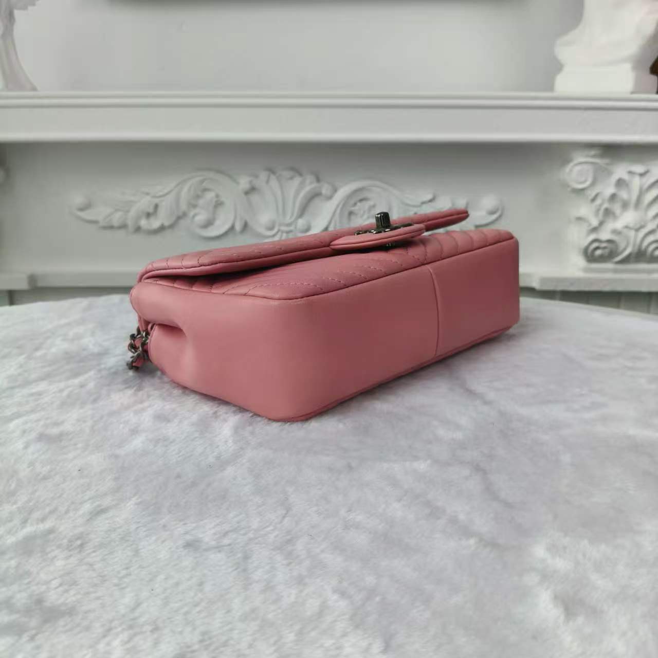 【#747】Pre-owend Chanel Classic Flap Pink Calfskin Medium Shoulder Bag BJ11015&16050155