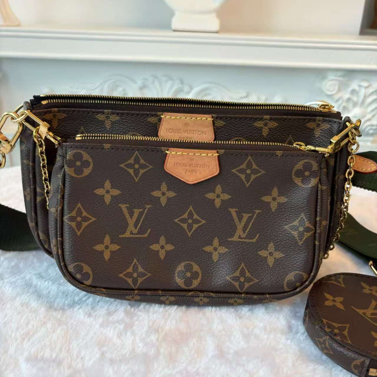 【#723】Pre-owned Louis Vuitton Multi Pochette Accessories  Monogram Greenstrap Calfskin Shoulder Bag BJ110MC04085