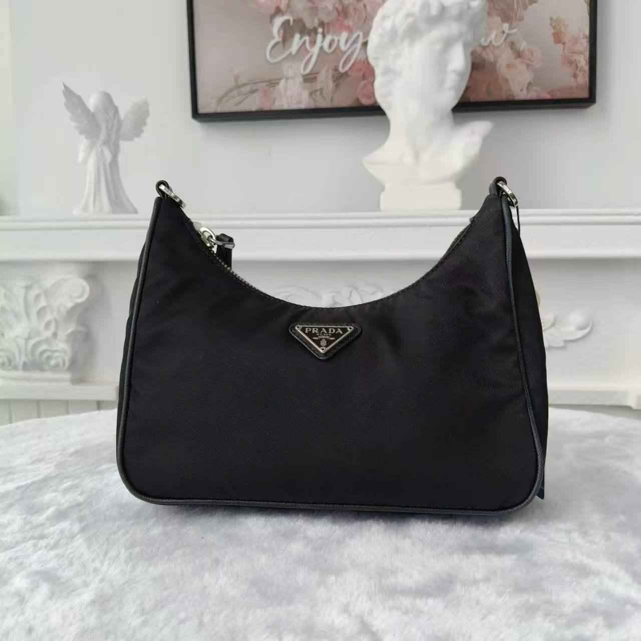 【#761】Pre-owned Prada Re-Edition Mini Nylon Black Shoulder Bag BJ1109904052