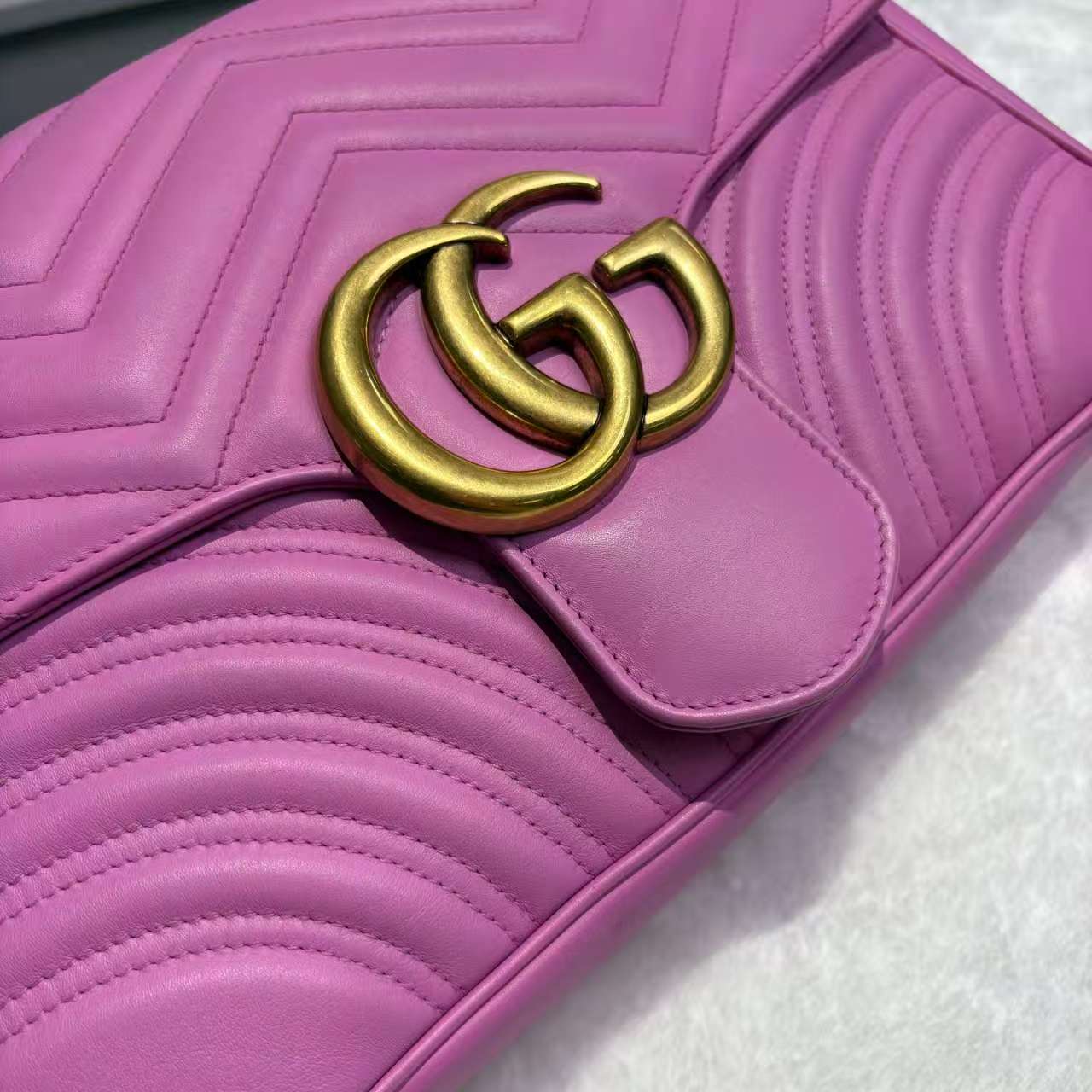 【#722】Pre-owned Gucci Marmont  Pink&Purple Calfskin 31 Crossbody bag BJ1101404045