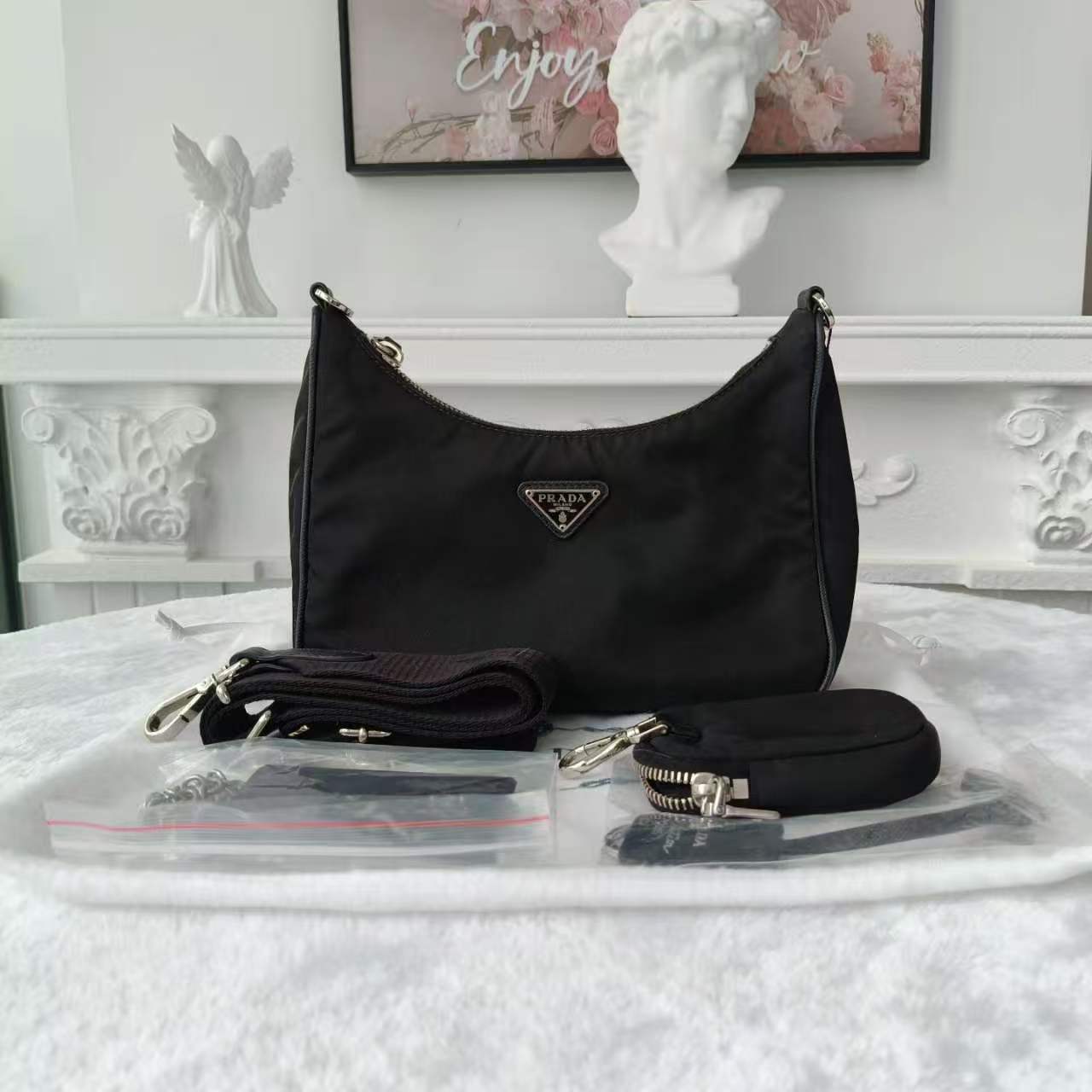 【#761】Pre-owned Prada Re-Edition Mini Nylon Black Shoulder Bag BJ1109904052