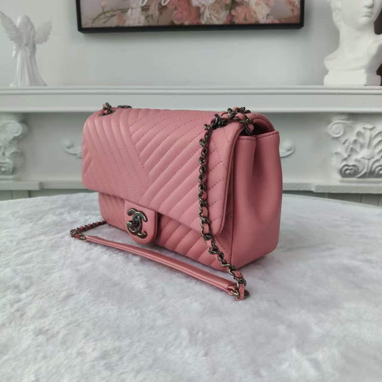 【#747】Pre-owend Chanel Classic Flap Pink Calfskin Medium Shoulder Bag BJ11015&16050155