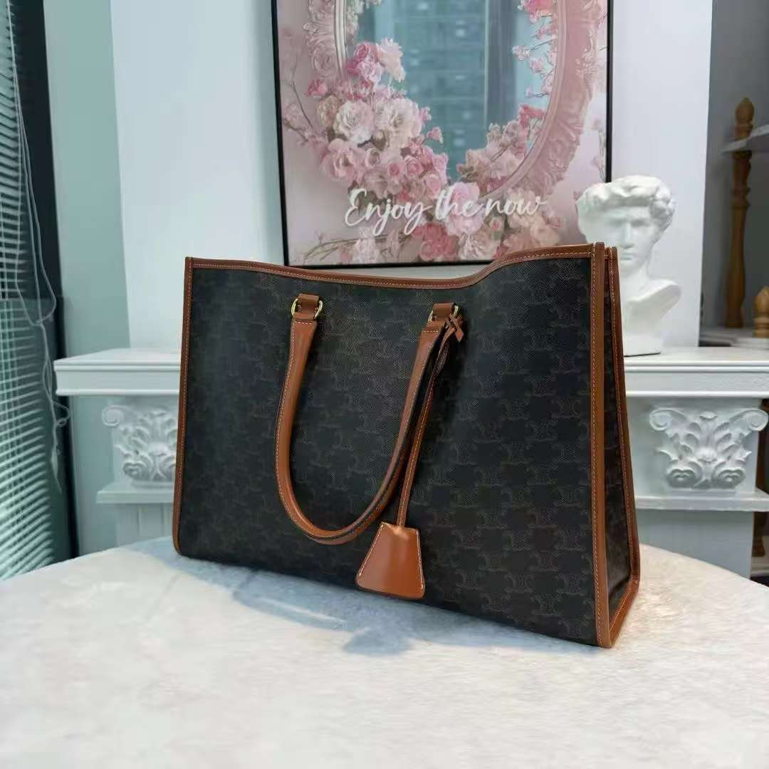 【#802】Pre-owned Celine Cabas Tote Brown Monogram Canvas BJ1102104070