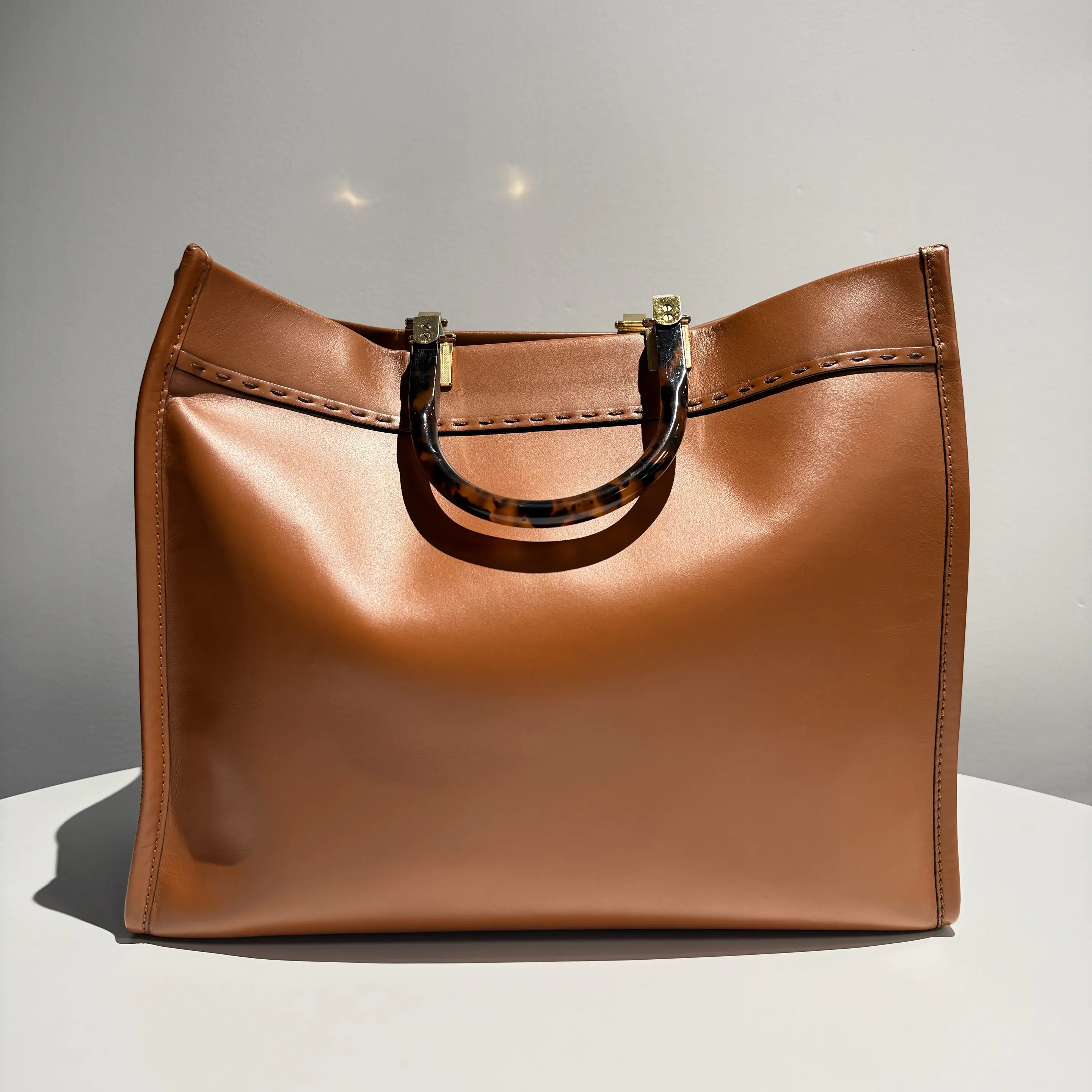 (123456)Pre-owned Fendi sunshine tote Brown golden hardware 