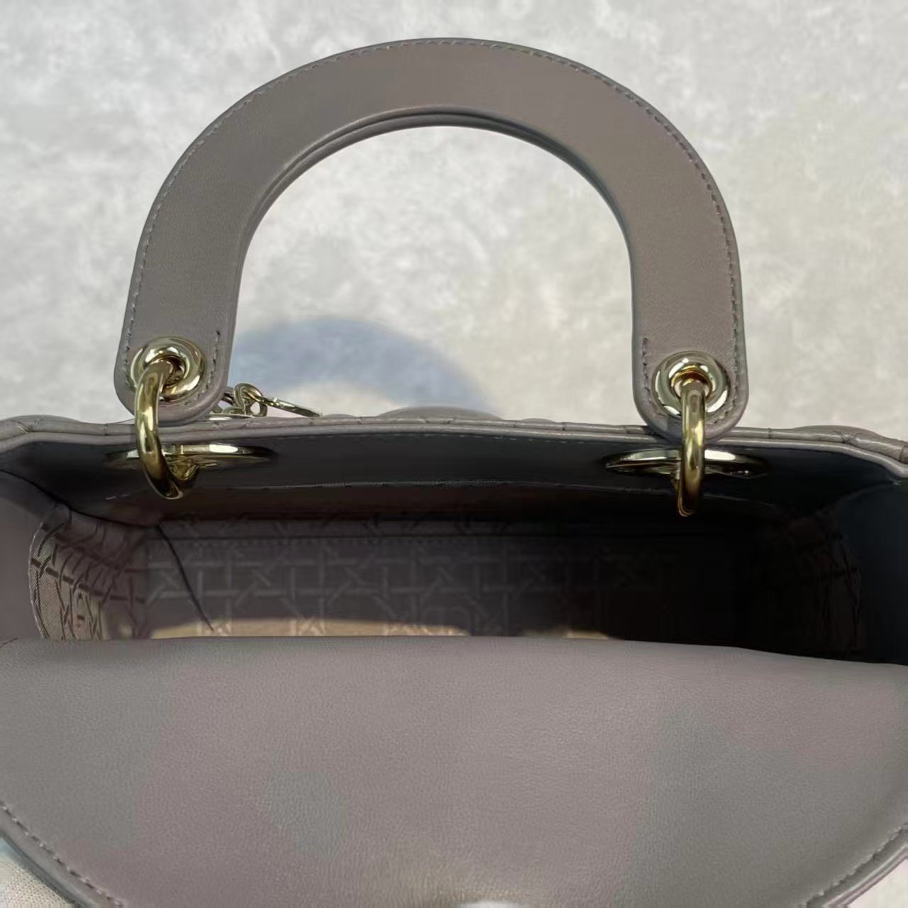 【#818】Pre-owned Dior Lady Dior Medium Size Gray BJ1109905015【Deposits 300$】【Installments #1 300$/2599$】