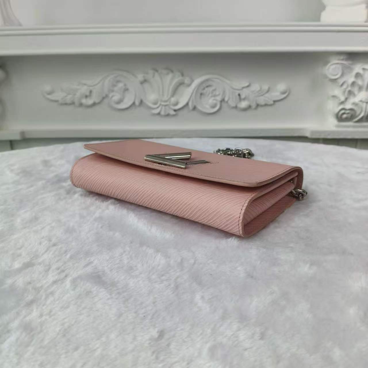 【#746】Pre-owend Louis Vuitton Twist WOC Pink Epi Shoulder Bag BJ1101904045