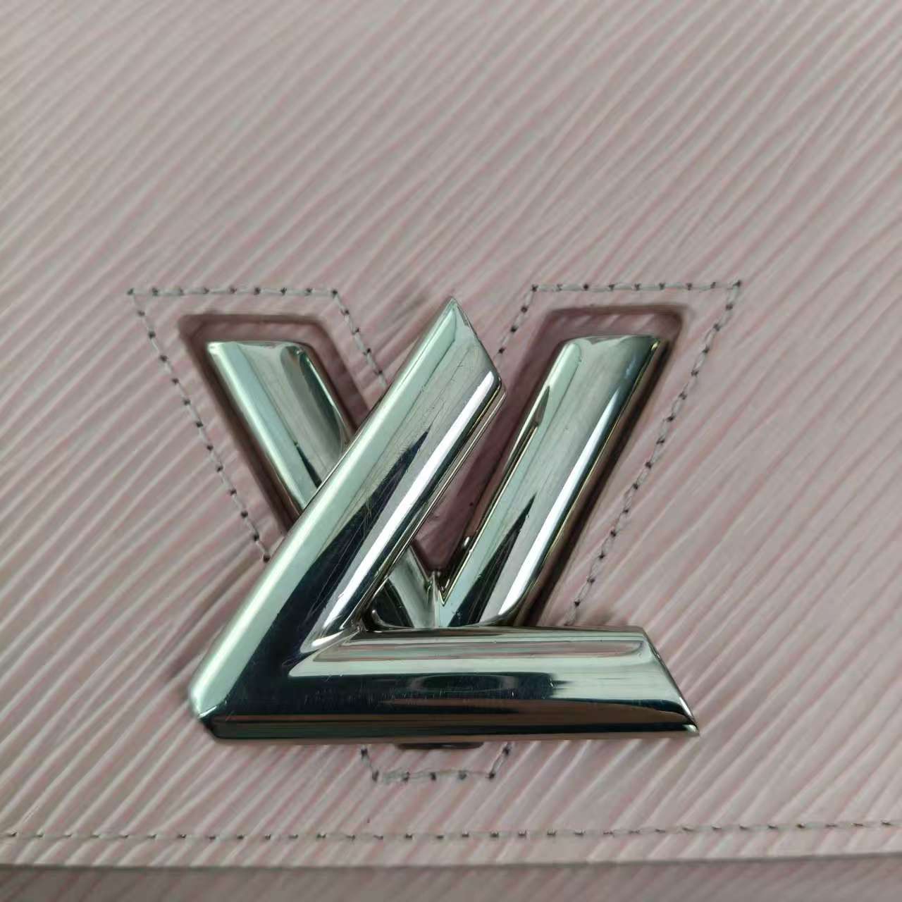 【#746】Pre-owend Louis Vuitton Twist WOC Pink Epi Shoulder Bag BJ1101904045