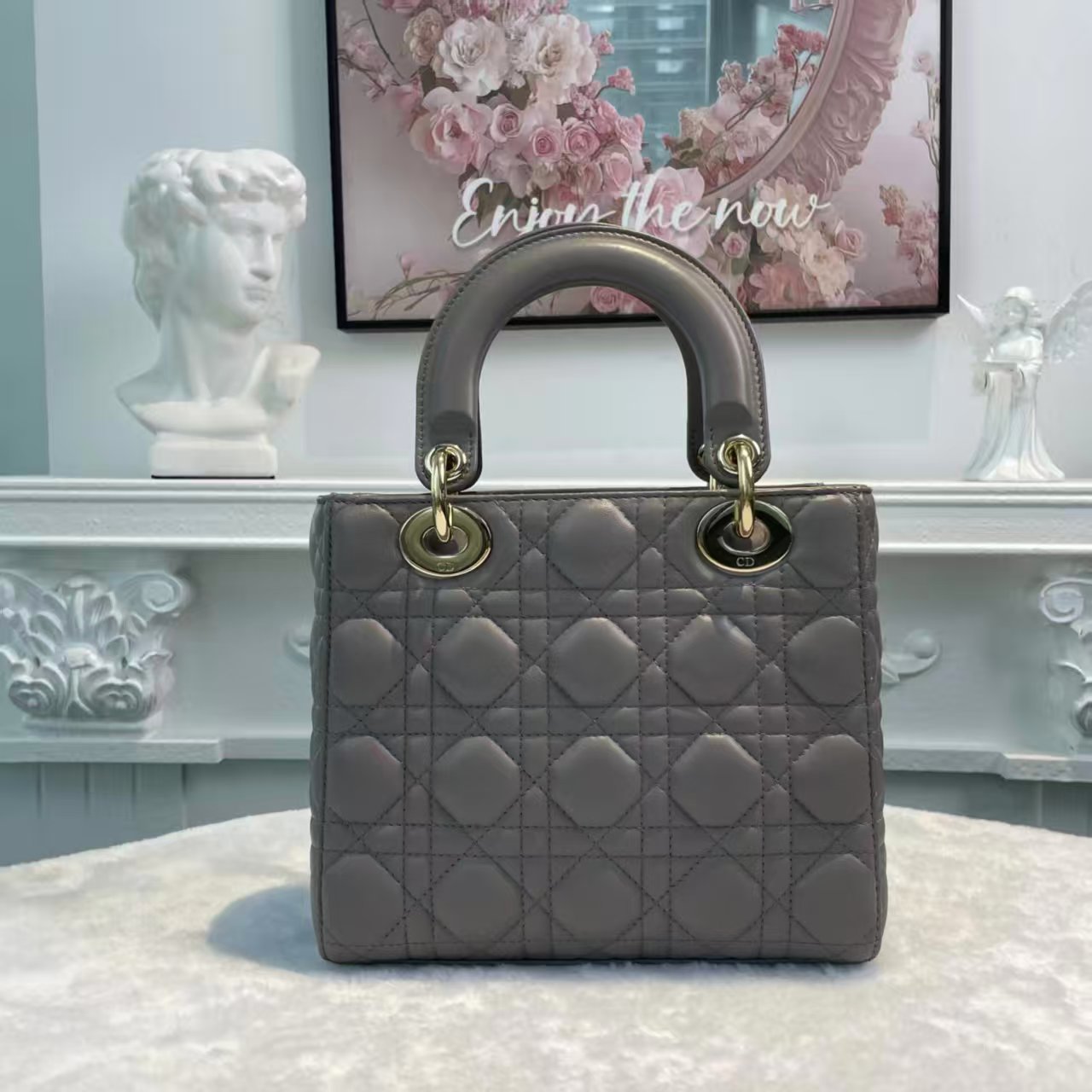 【#818】Pre-owned Dior Lady Dior Medium Size Gray BJ1109905015【Deposits 300$】【Installments #1 300$/2599$】