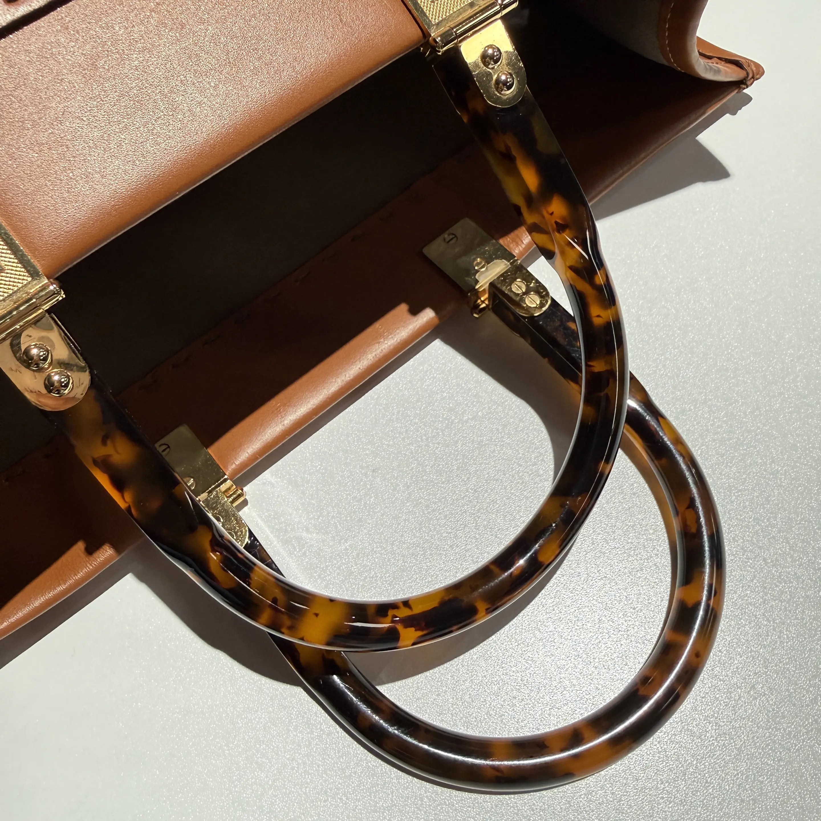 (123456)Pre-owned Fendi sunshine tote Brown golden hardware 