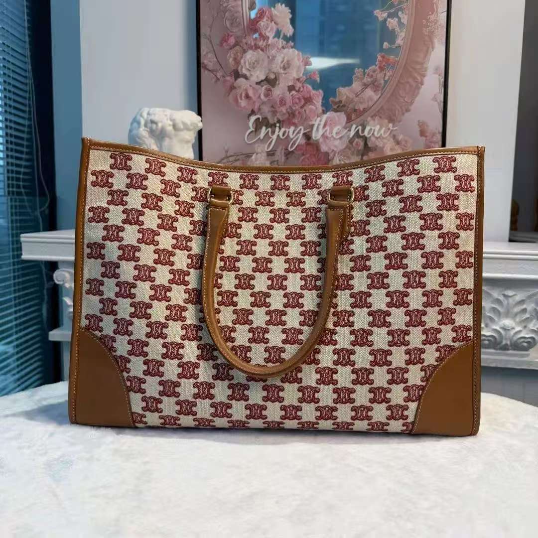 【#759】Pre-owned Celine Cabas Tote Triomephy Monogram Canvas BJ1109904060