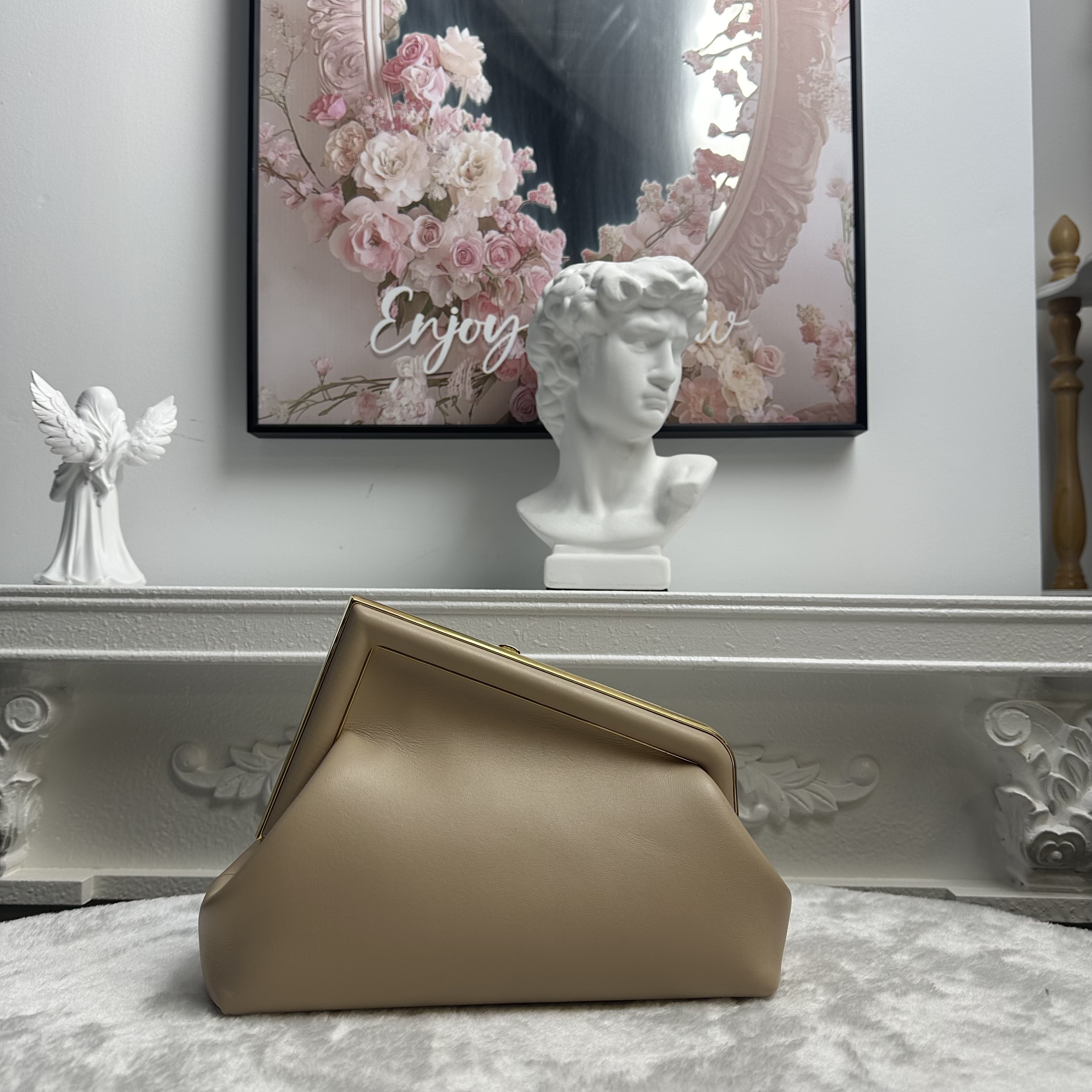 【#718】Pre-owned Fendi First Pink Calfskin Shoulder Bag[Installment #3 300/1200]