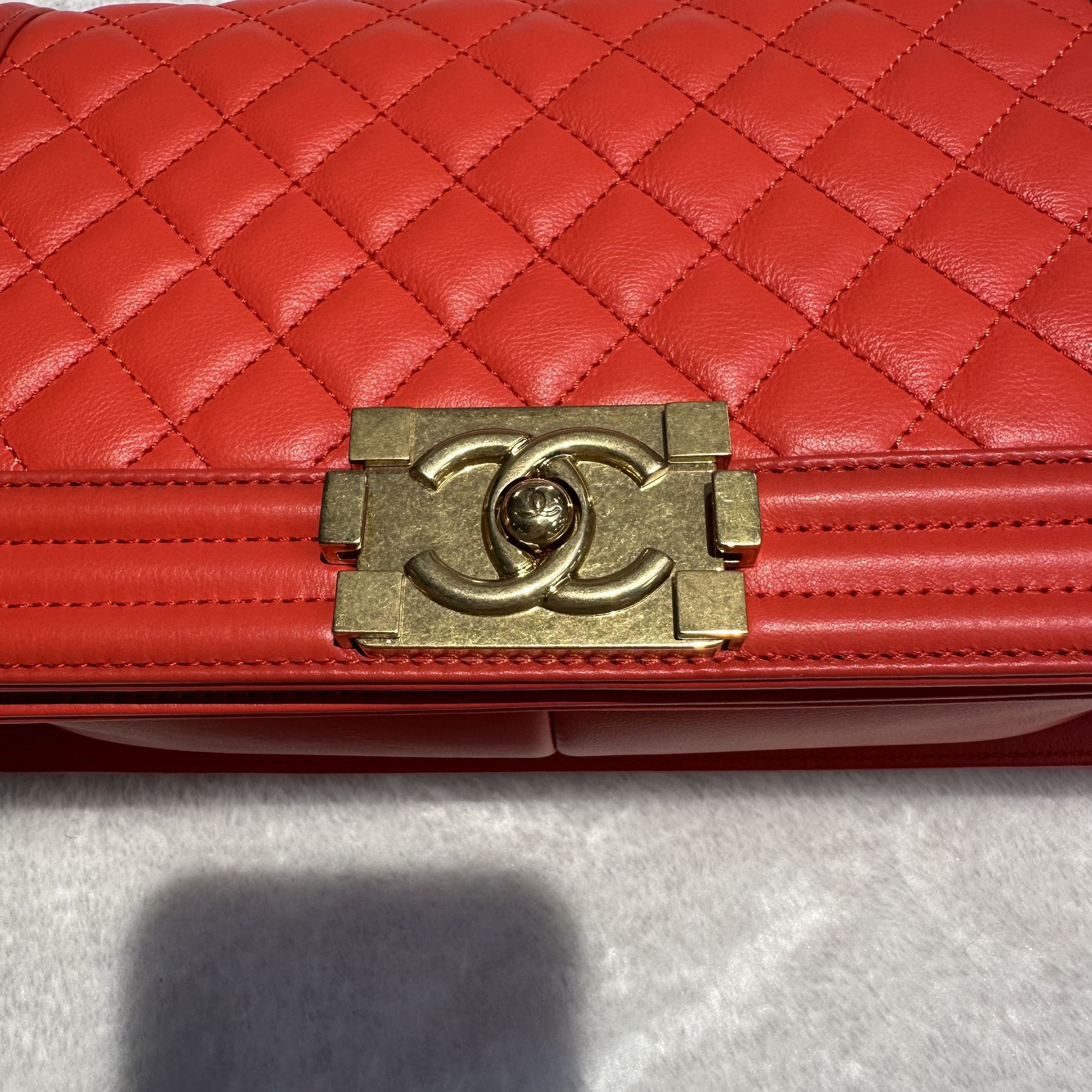 【#770】Pre-owned Chanel Leboy Red Calfskin Shoulder Bag BJ11017050115