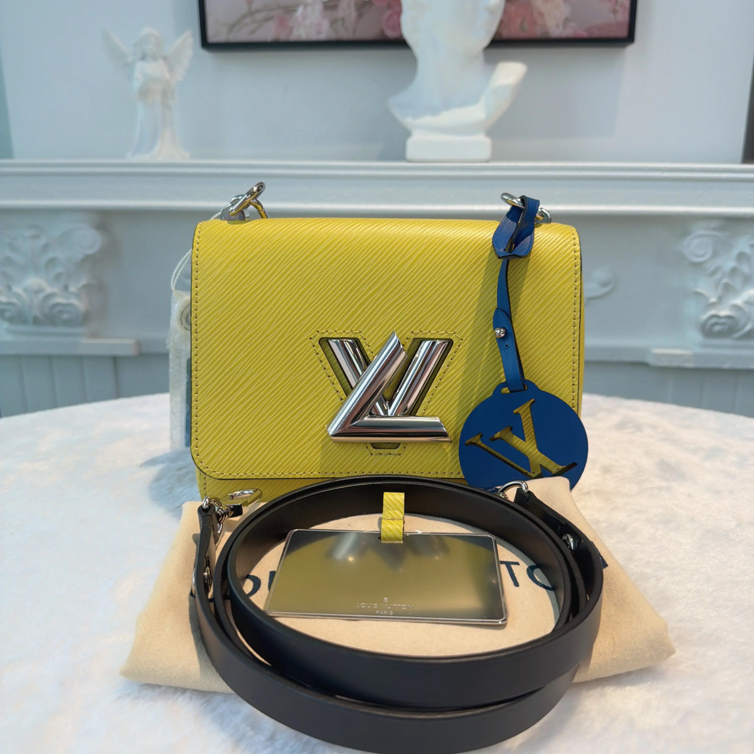 [#632]Pre owned Louis Vuitton Twist Yellow EPI Calfskin