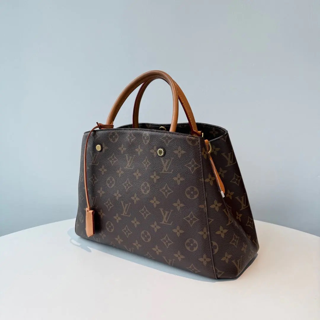 [#643]Pre owned Louis Vuitton Montaigne Medium BJ110&04055
