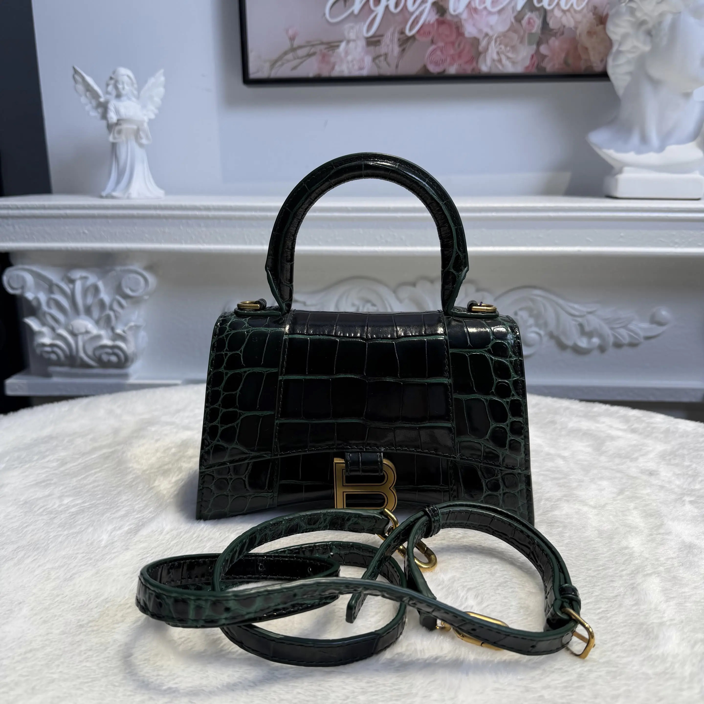 [#607]Pre owned Balenciaga Hourglass Green Calfskin XS Golden Hardware BJ110&04053