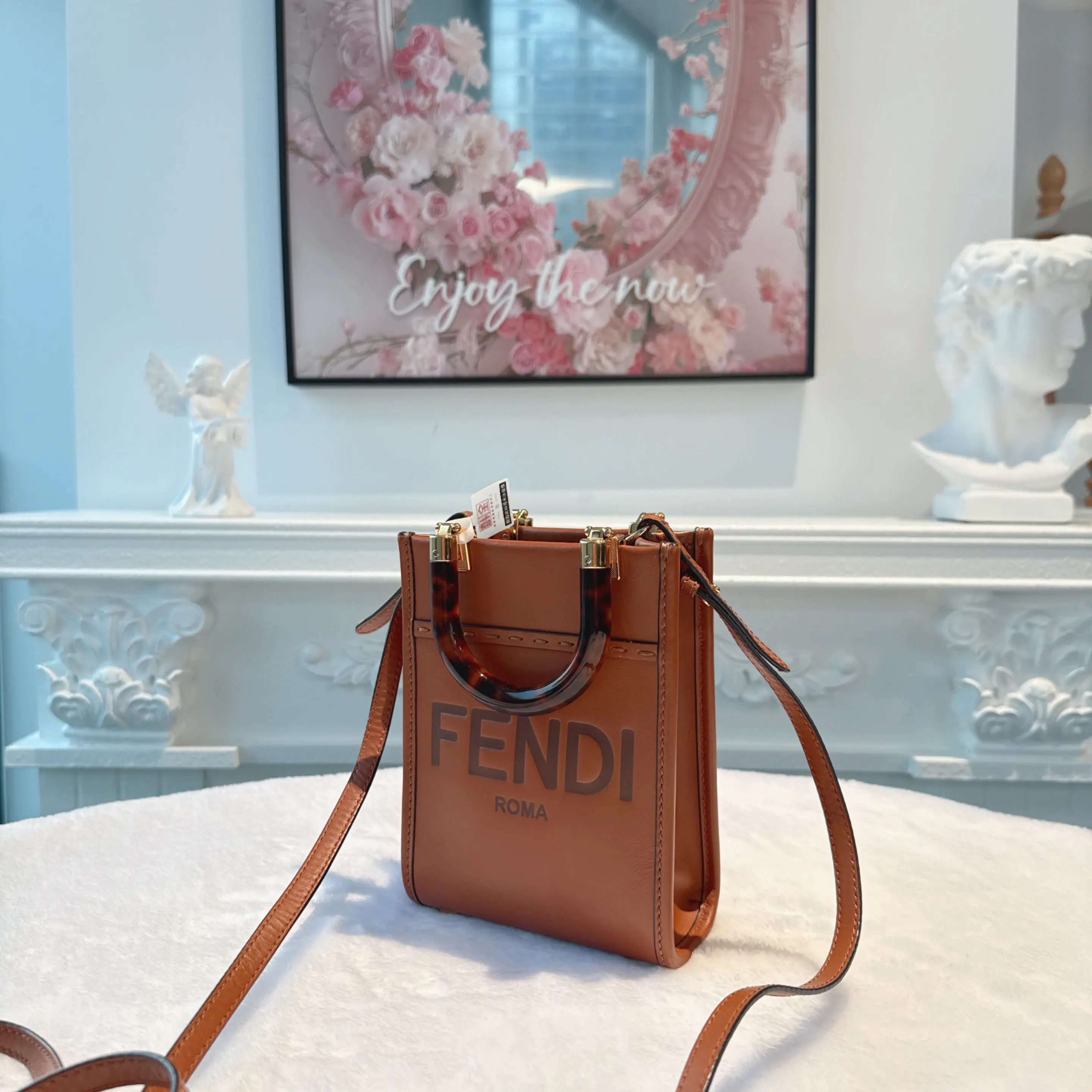 [#687]Pre owned Fendi Sunshine Tote Calfskin mini Crossbody bag