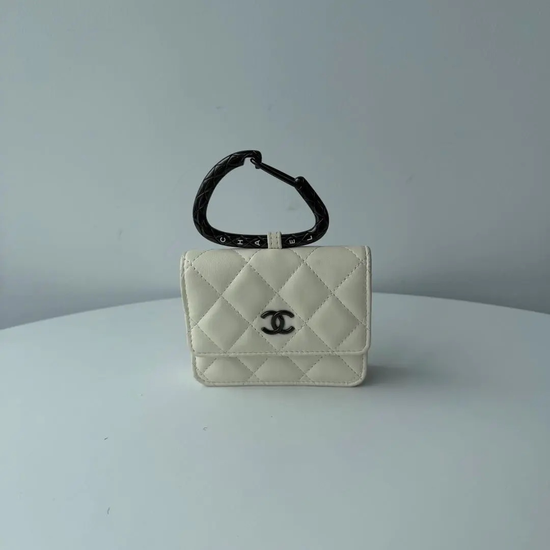 [#667]Pre owned Chanel 22K BJ110210406