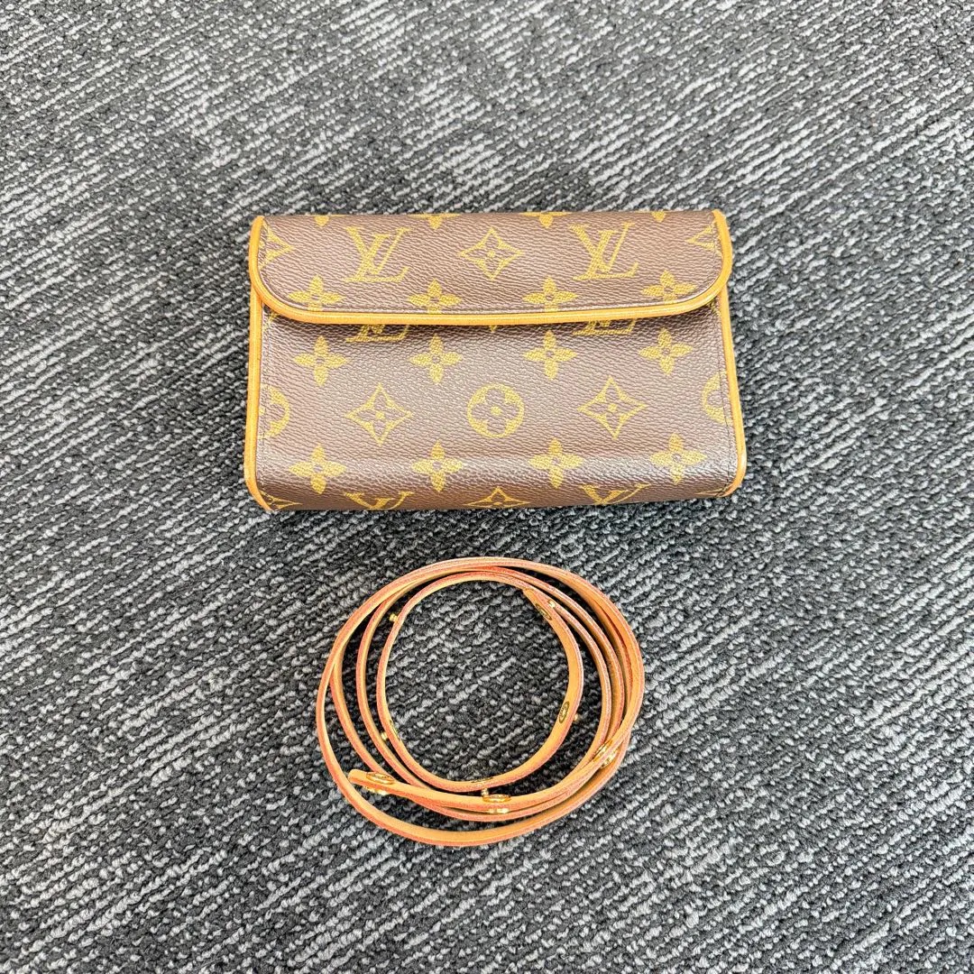 [#660]Pre owned Louis Vuitton Pochette Florentine BJ110&04028