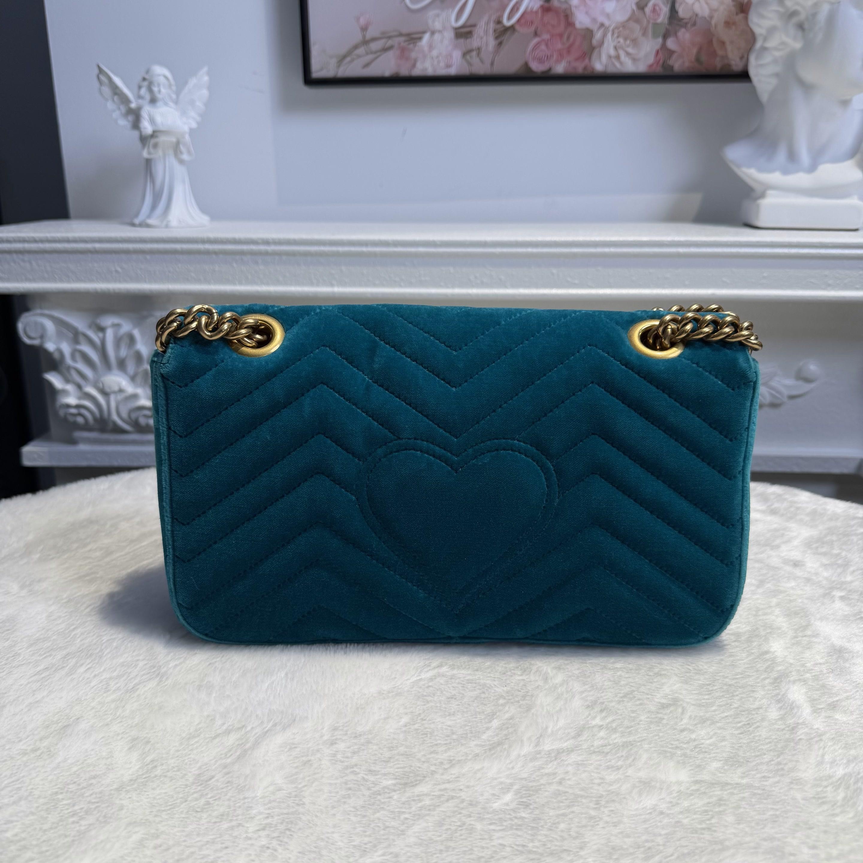 【#608】Pre-owned Gucci Marmont 26 Green Velvet Medium Crossbody Bag BJ1101404033